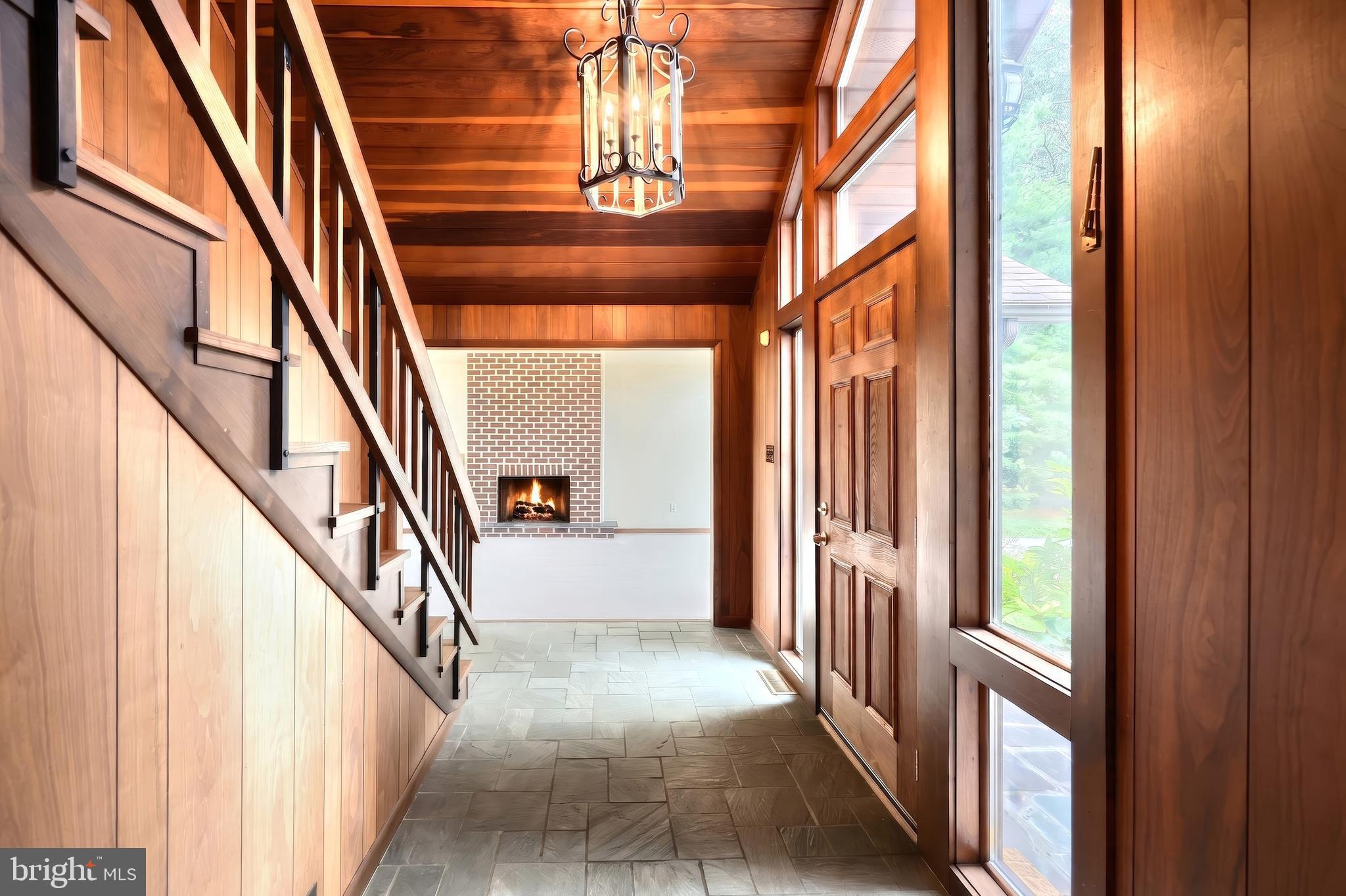 FOREST HILLS - Residential