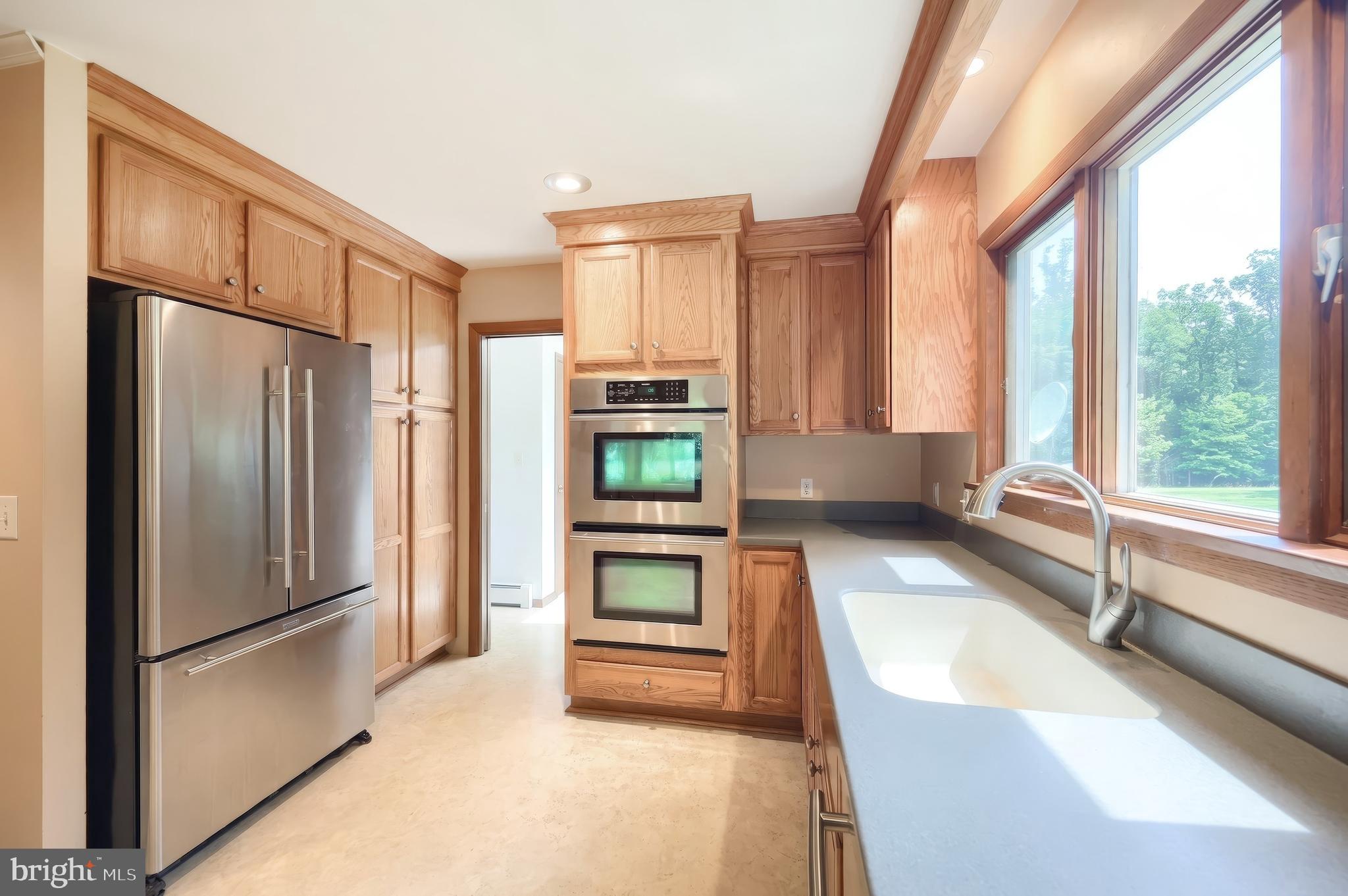 FOREST HILLS - Residential