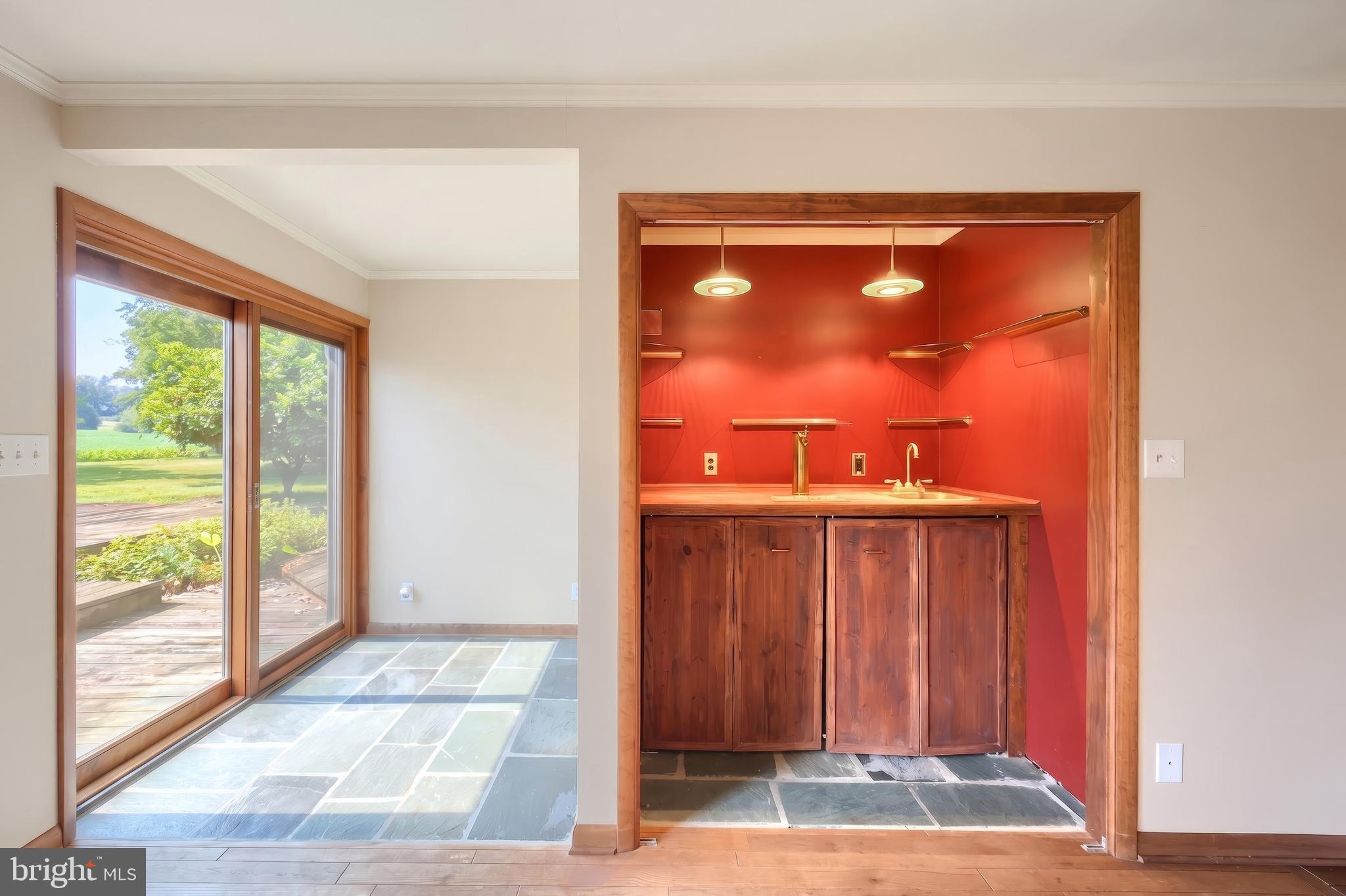 FOREST HILLS - Residential
