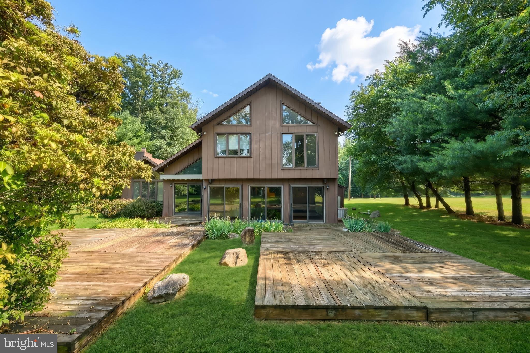 FOREST HILLS - Residential
