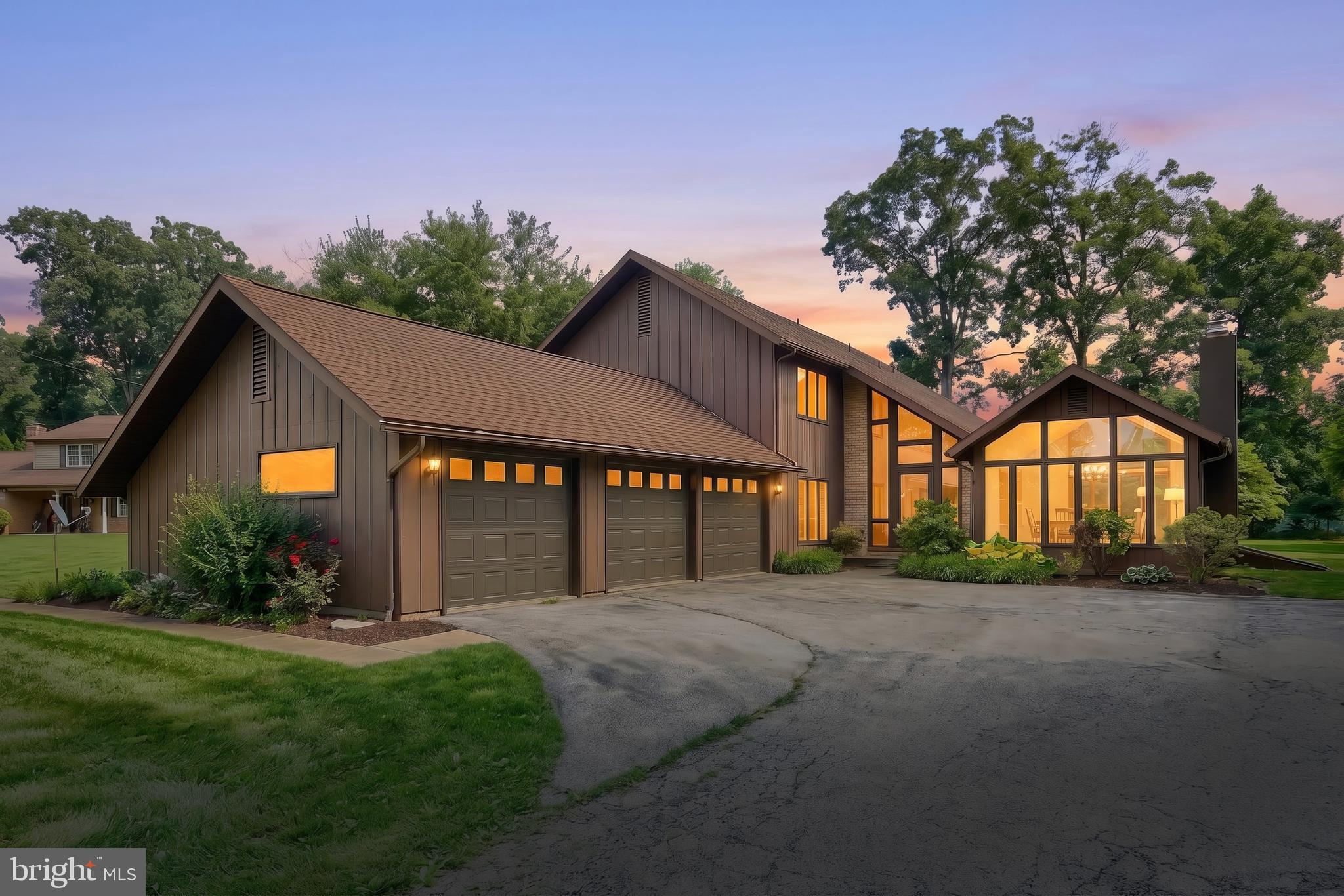 FOREST HILLS - Residential