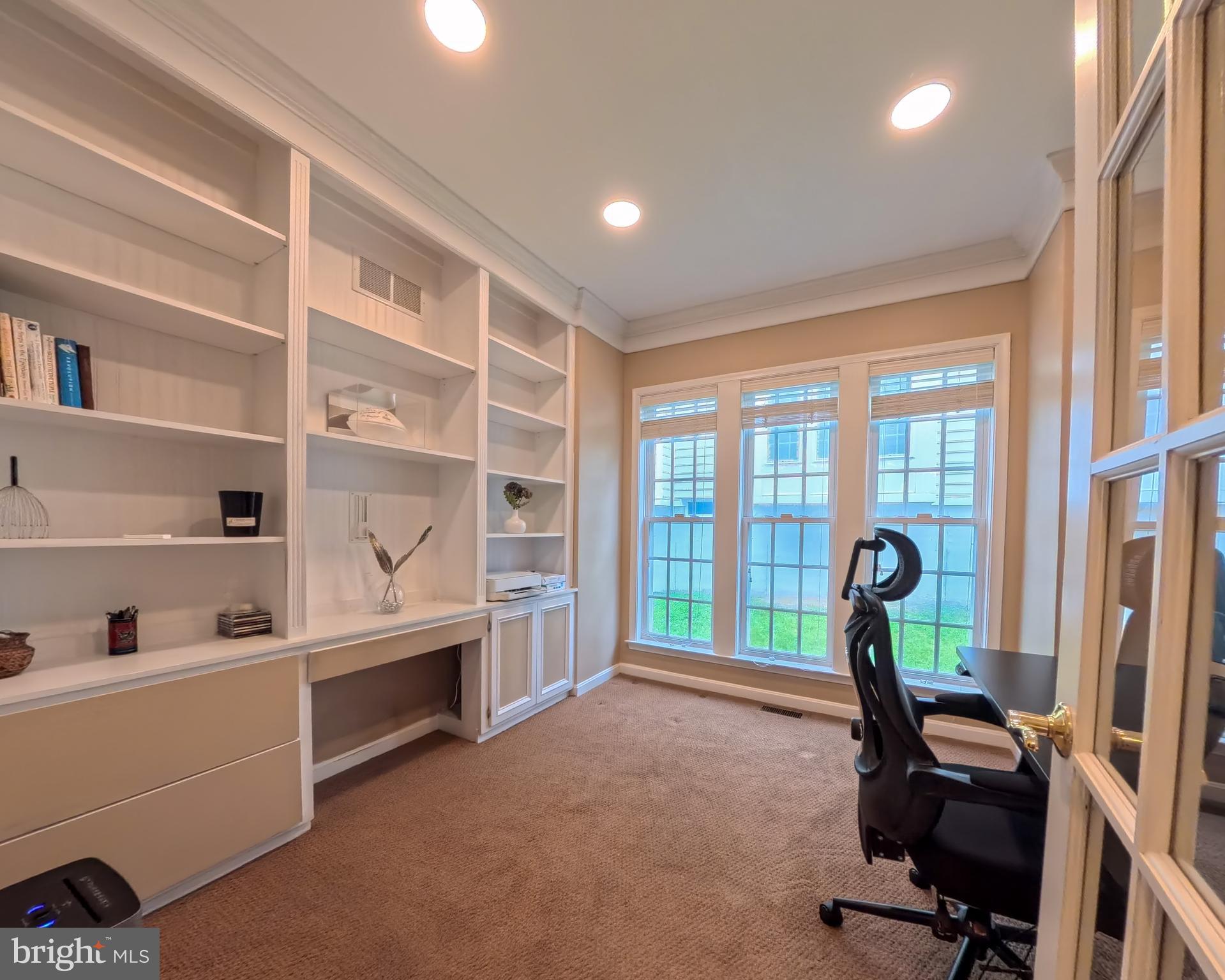 WINDSOR RIDGE - Residential
