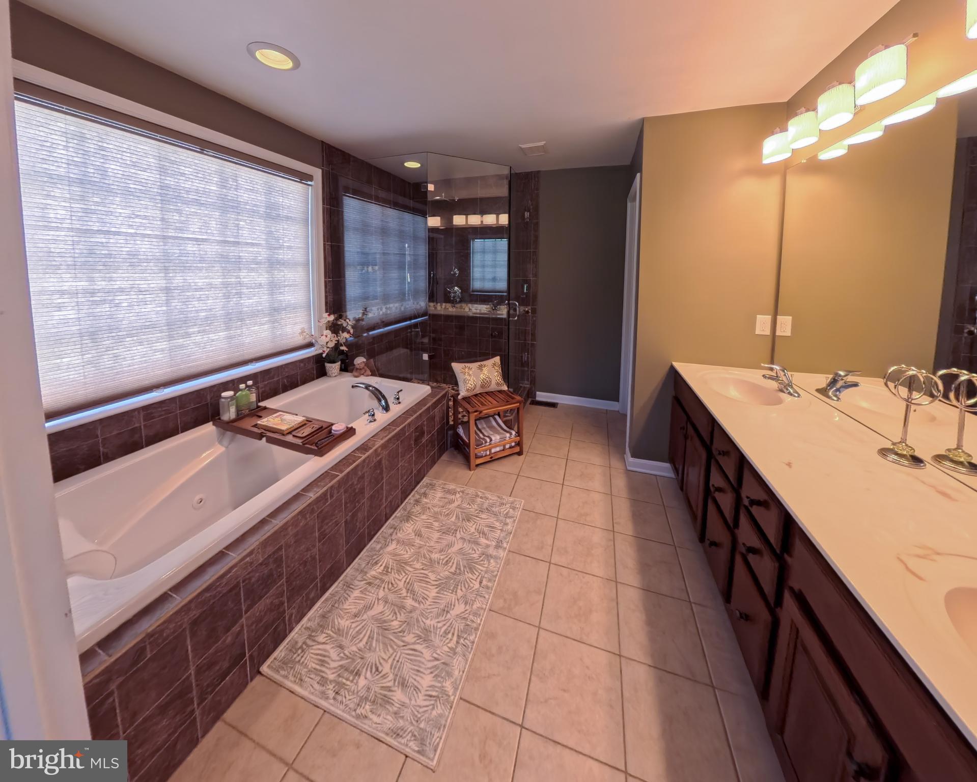 WINDSOR RIDGE - Residential
