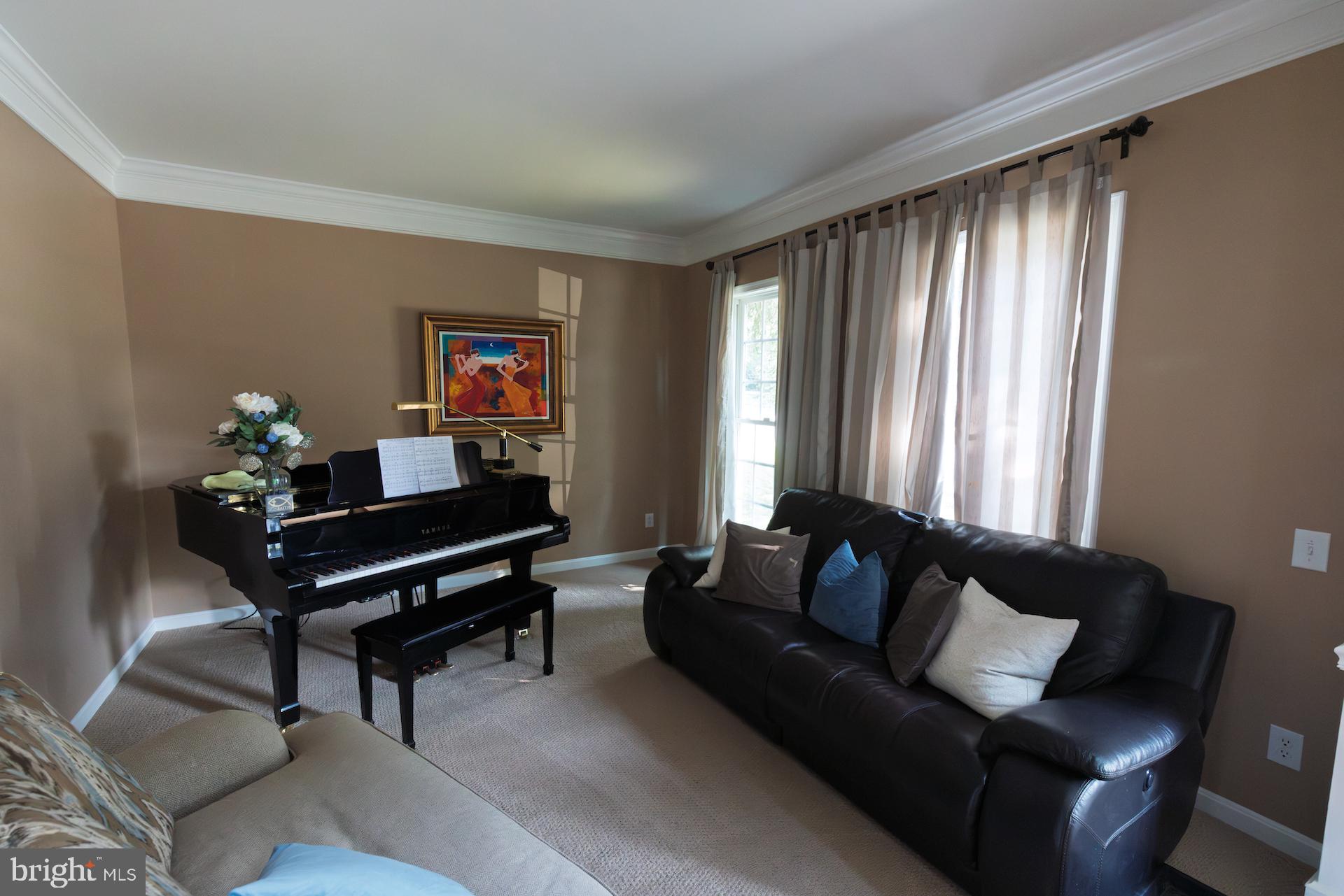 WINDSOR RIDGE - Residential