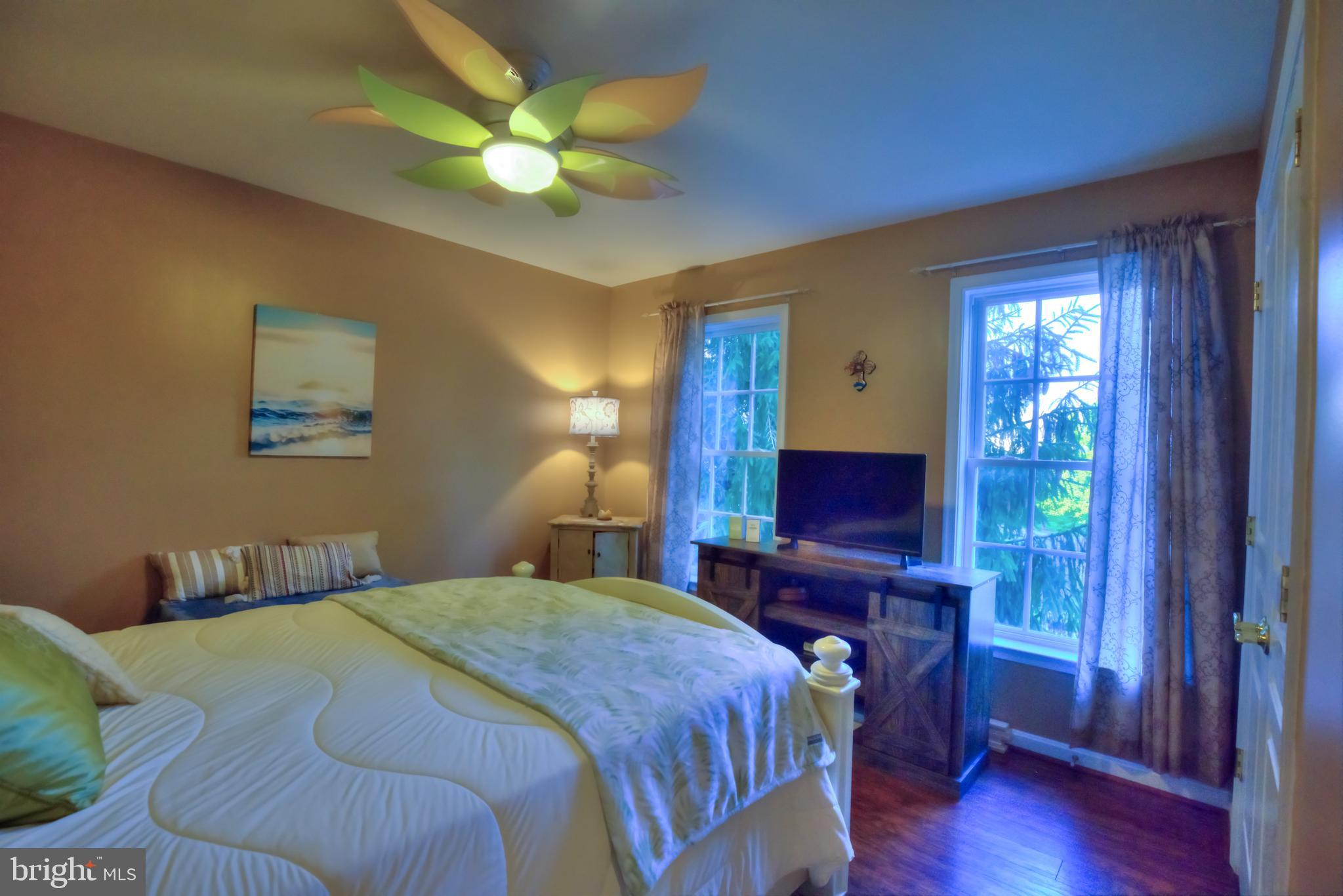WINDSOR RIDGE - Residential