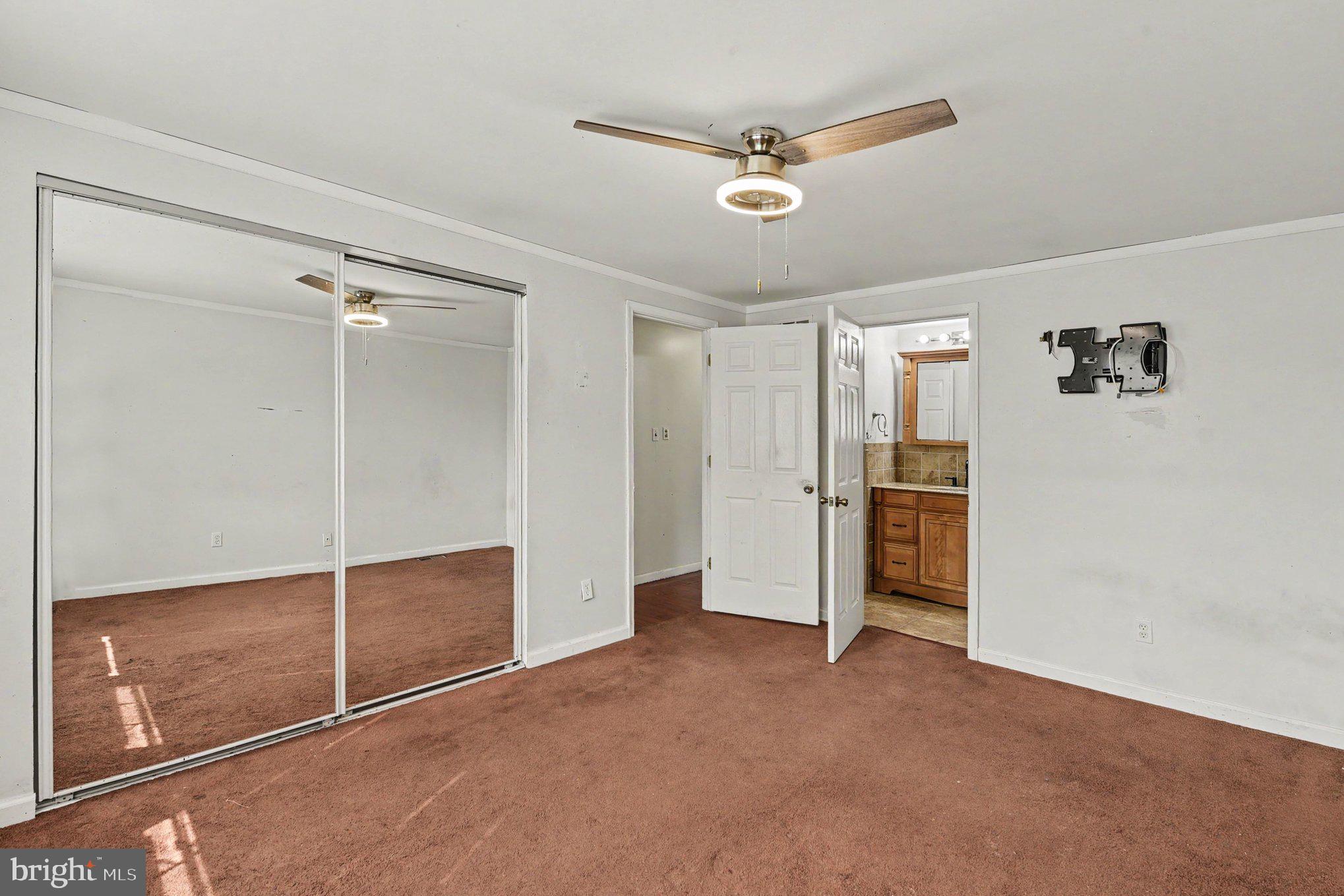 KINGS COURT - Residential