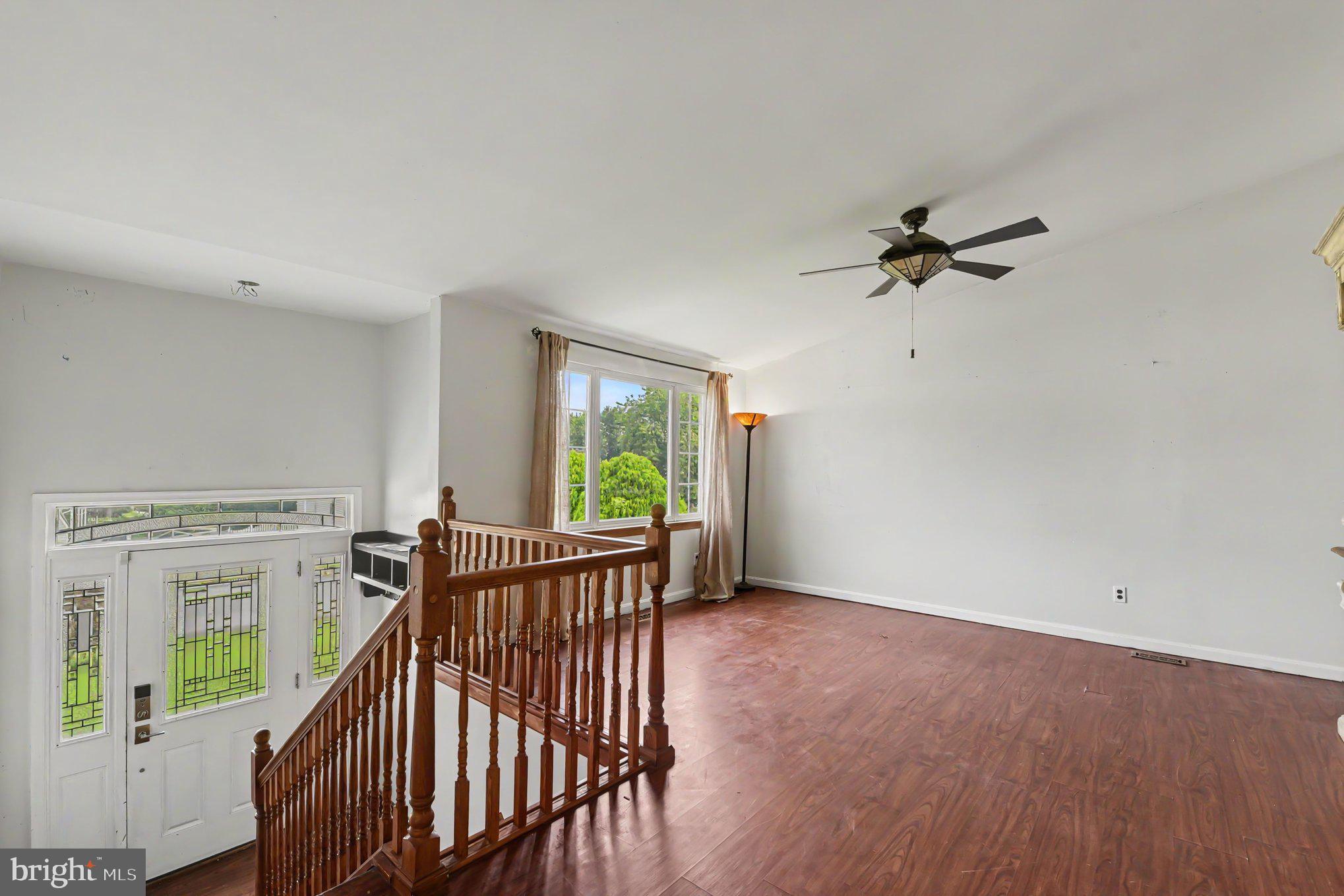 KINGS COURT - Residential