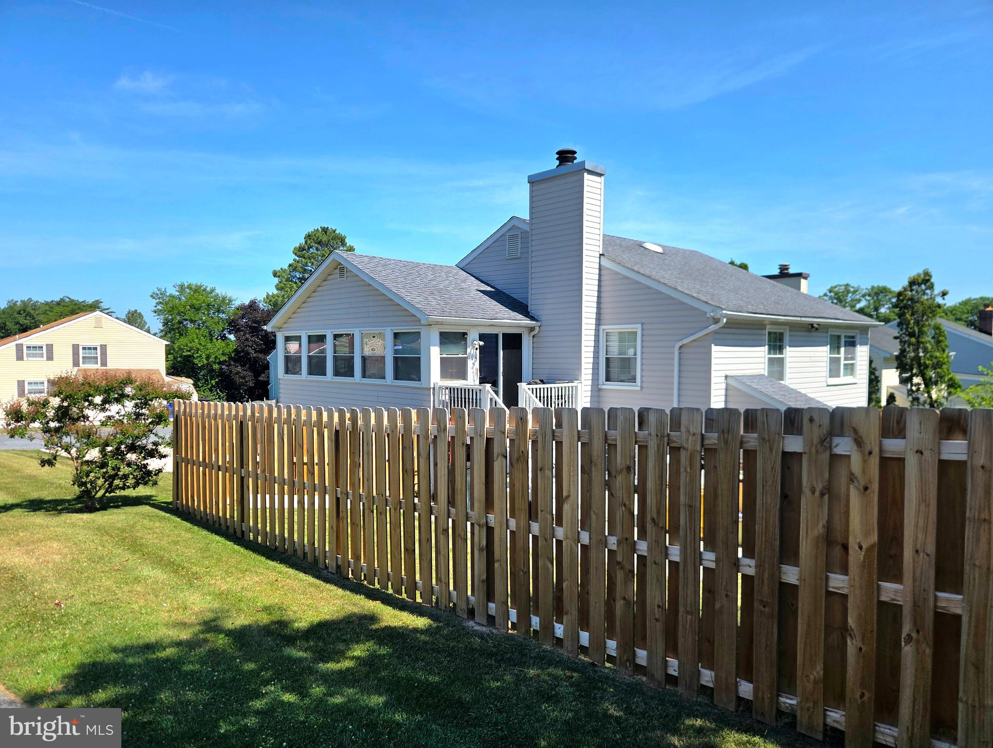 KINGS COURT - Residential