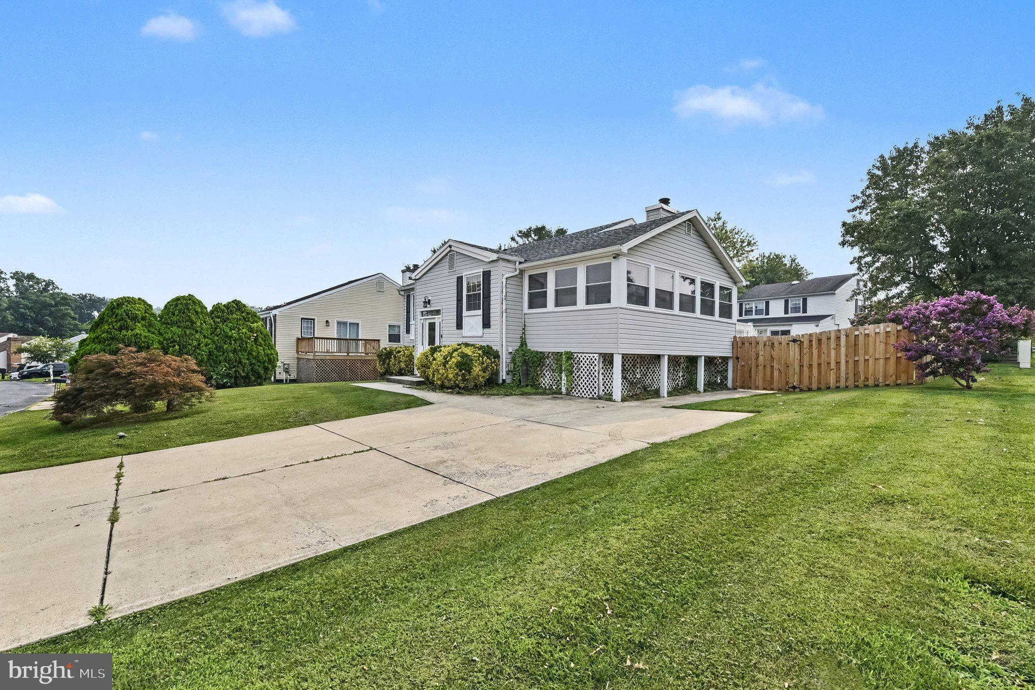 KINGS COURT - Residential