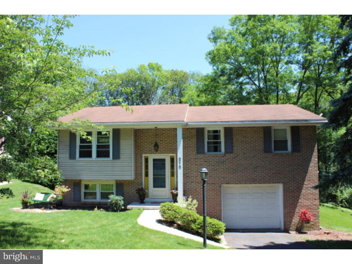 FOREST HILLS - Residential