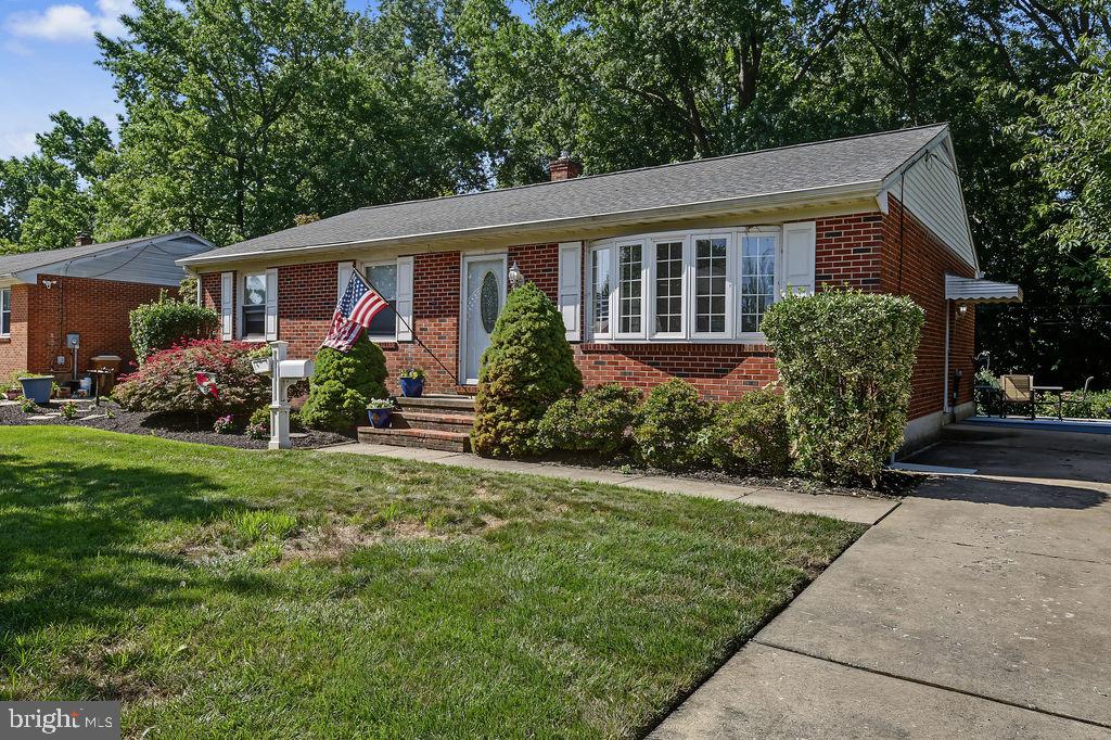 VAN DYKE VILLAGE - Residential