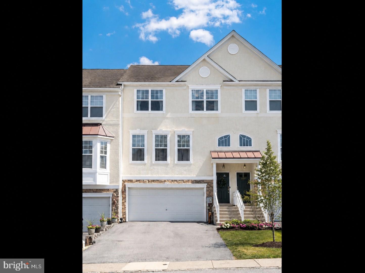 MEWS AT BAILEY STATION - Residential