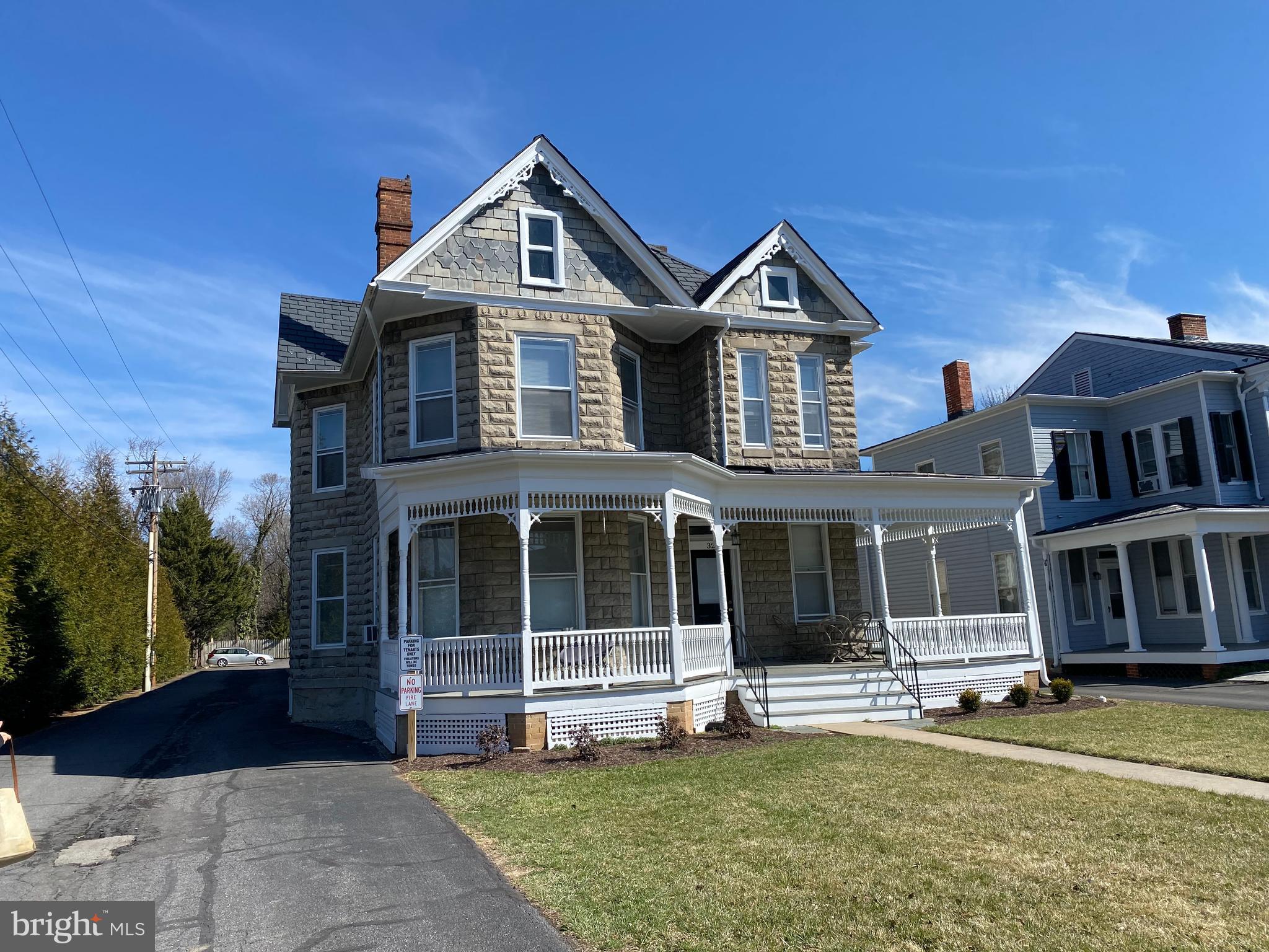Another beautiful apartment in Historic Winchester within walking distance to many stores, restaurants, walking trails, the Museum of the Shenandoah Valley, and so much more. First floor apartment featuring 1 bedroom 1 bath, hardwood floors throughout, washer/dryer in unit. Water/sewer/trash included in rent. Max 2 person occupancy. No animals or smoking. VAR or NVAR rental application with $50/per person application fee paid by cash or money order or Online application available on lister website.
