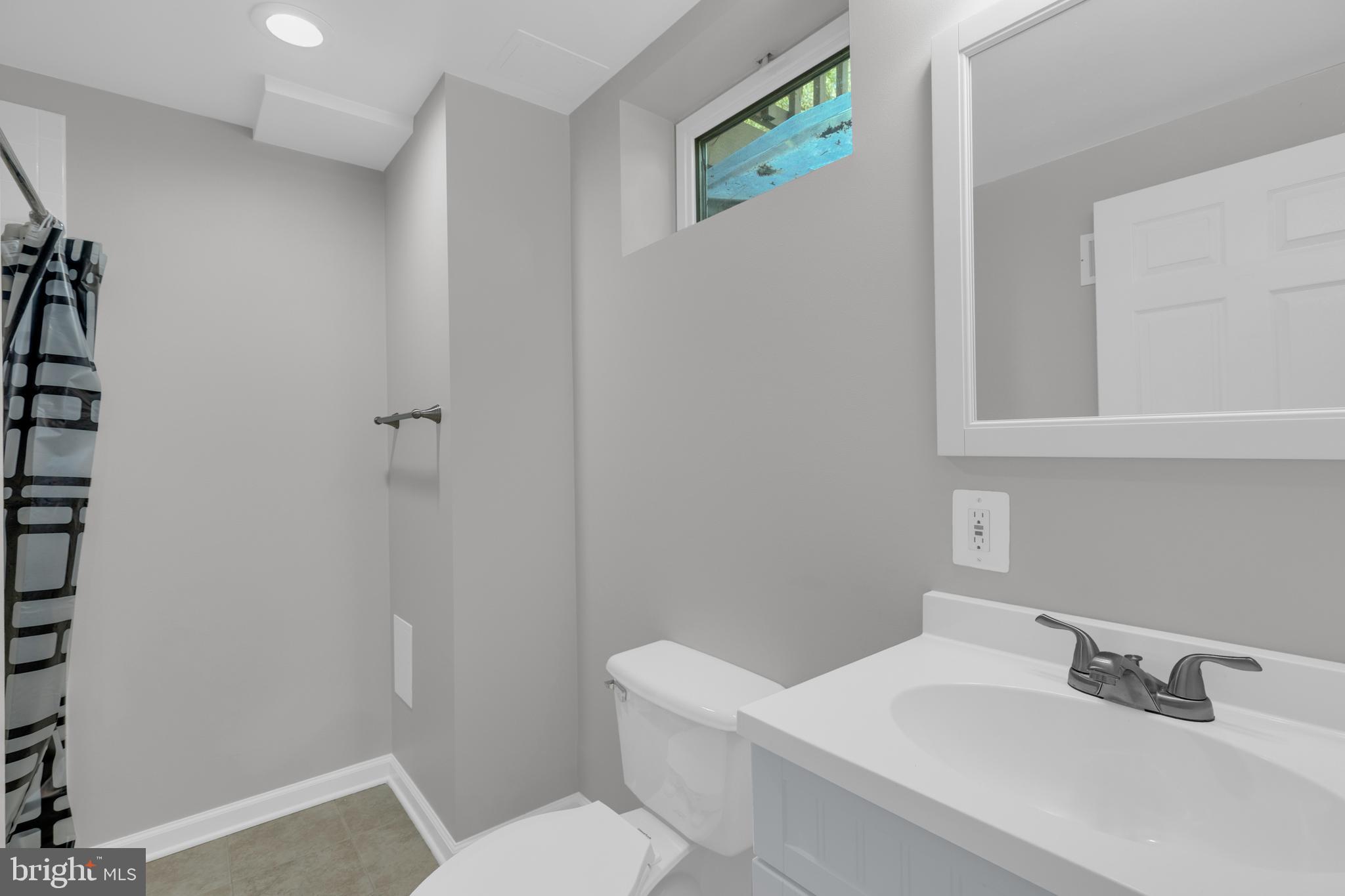 FOX MILL ESTATES - Residential