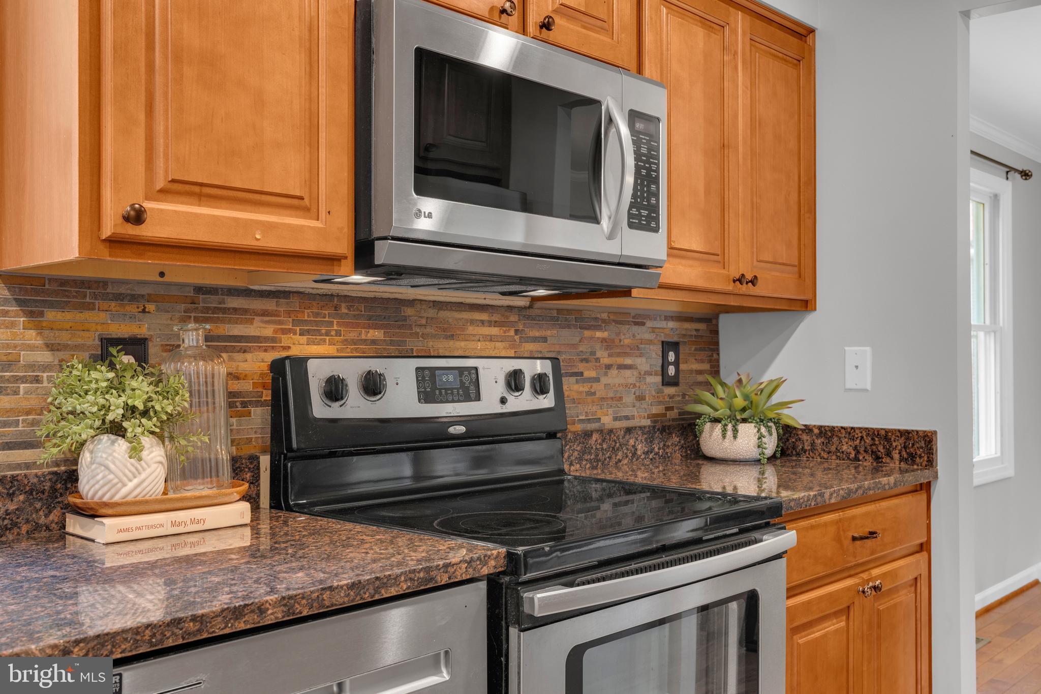 FOX MILL ESTATES - Residential