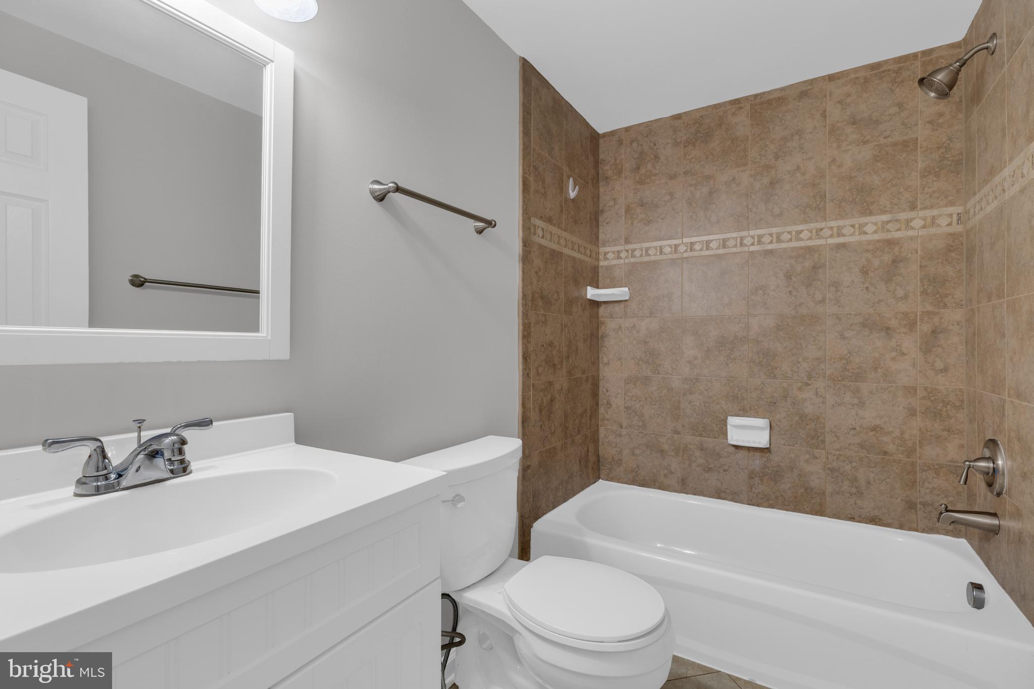 FOX MILL ESTATES - Residential