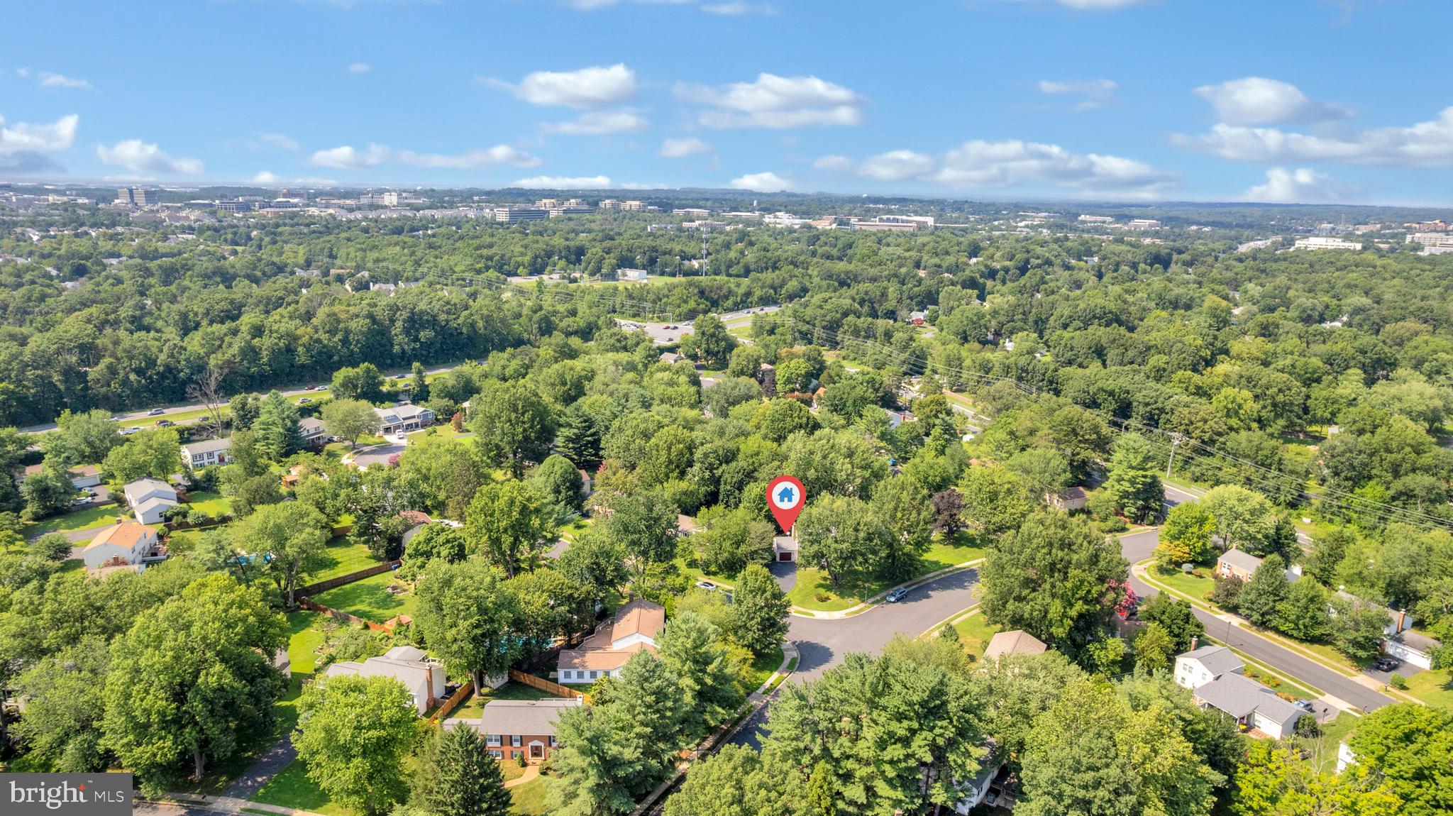 FOX MILL ESTATES - Residential