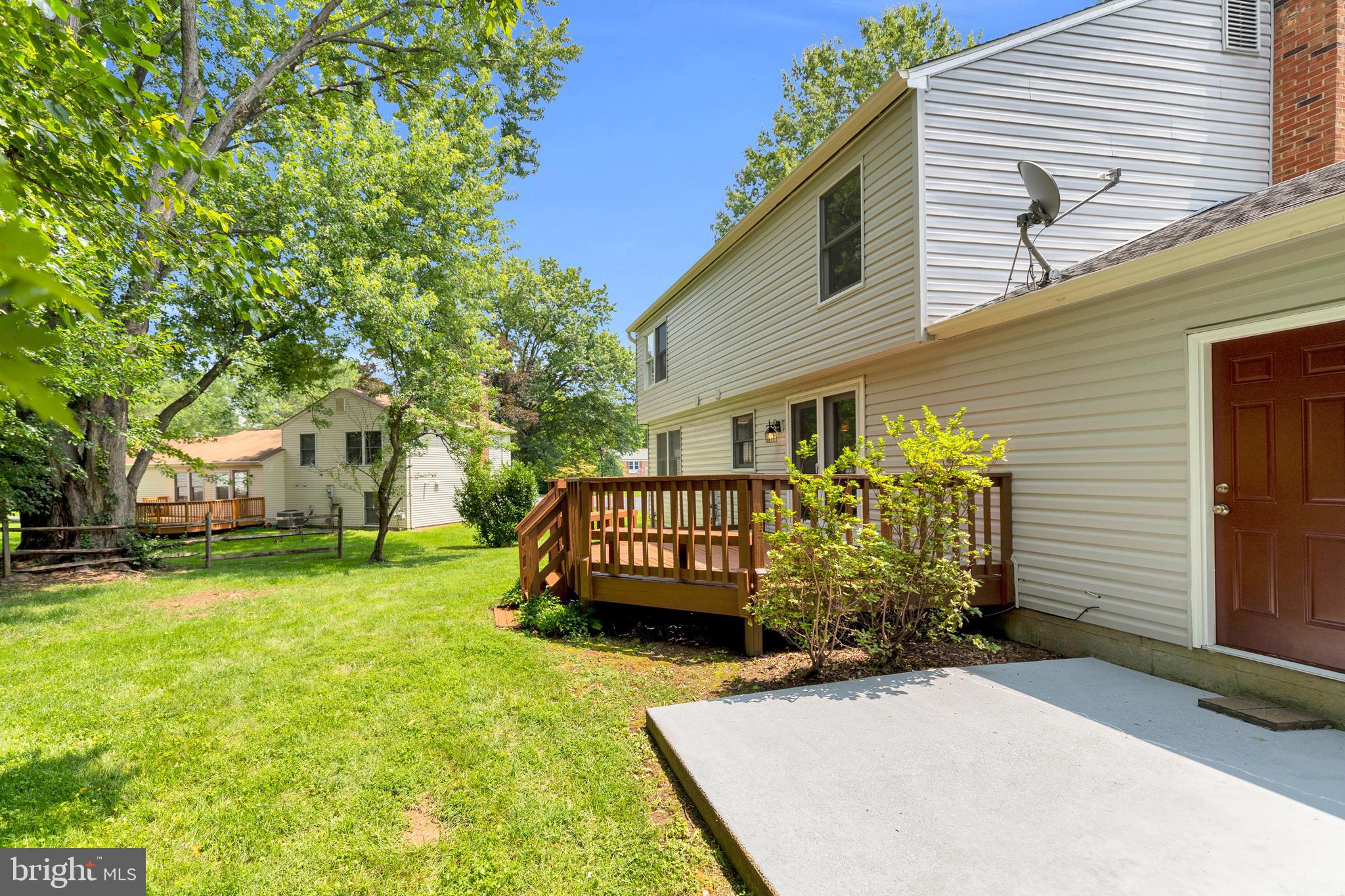 FOX MILL ESTATES - Residential