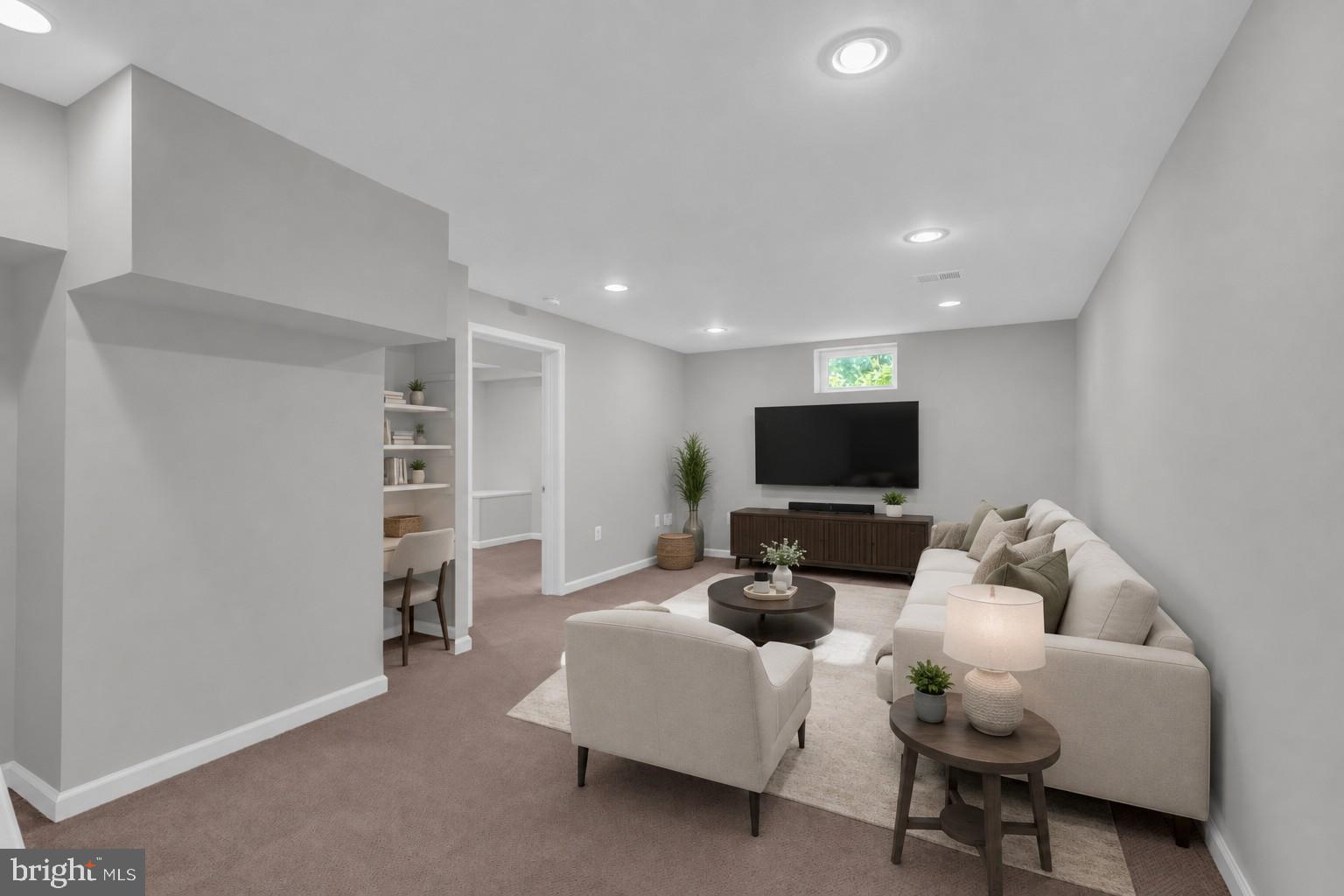 FOX MILL ESTATES - Residential