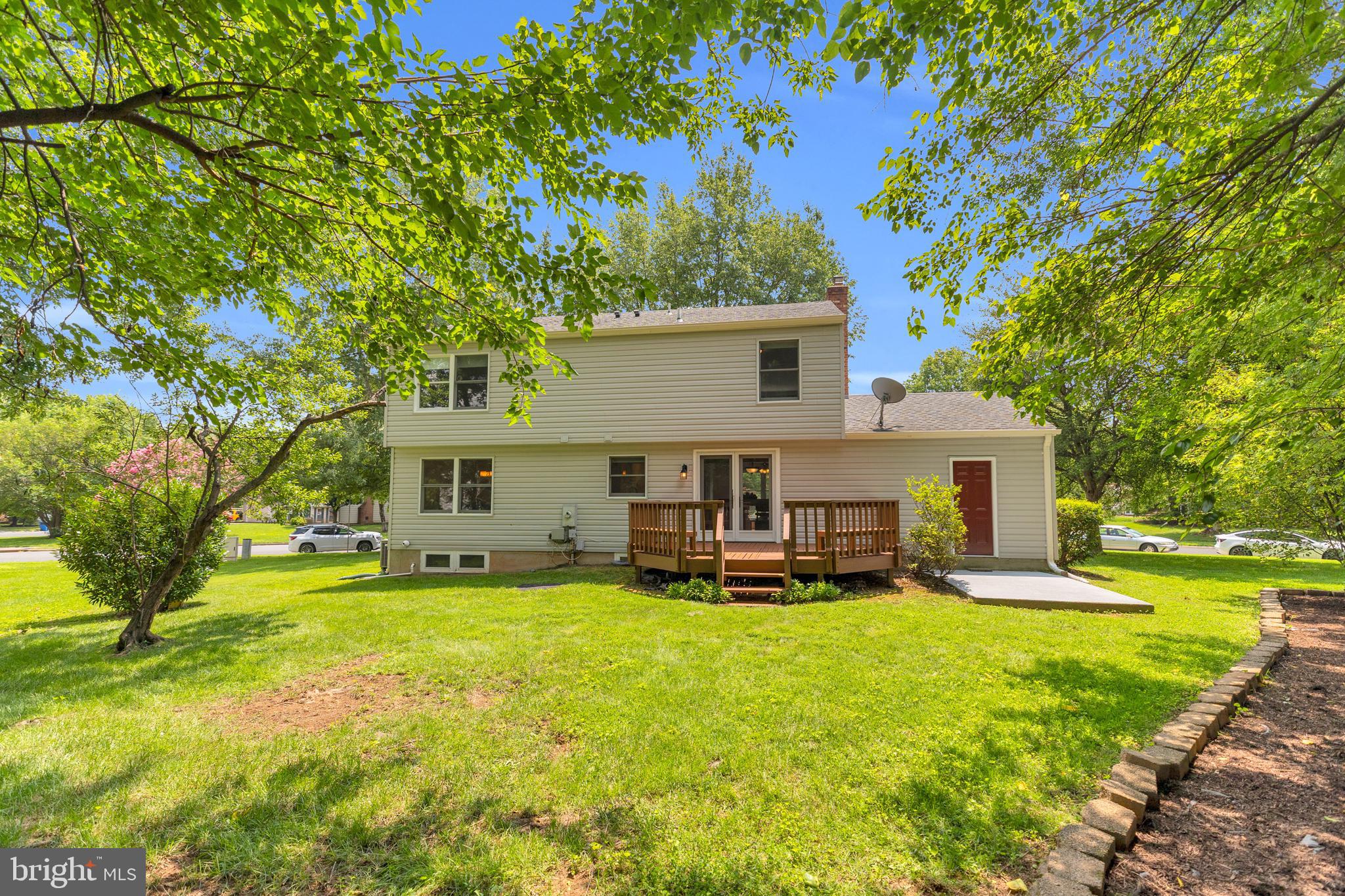 FOX MILL ESTATES - Residential