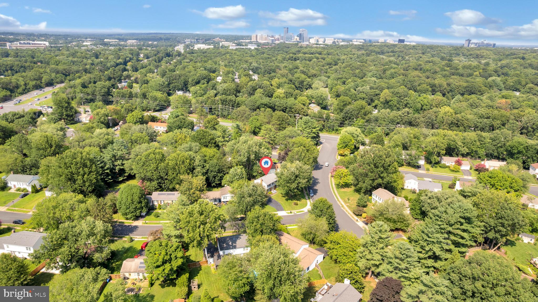 FOX MILL ESTATES - Residential