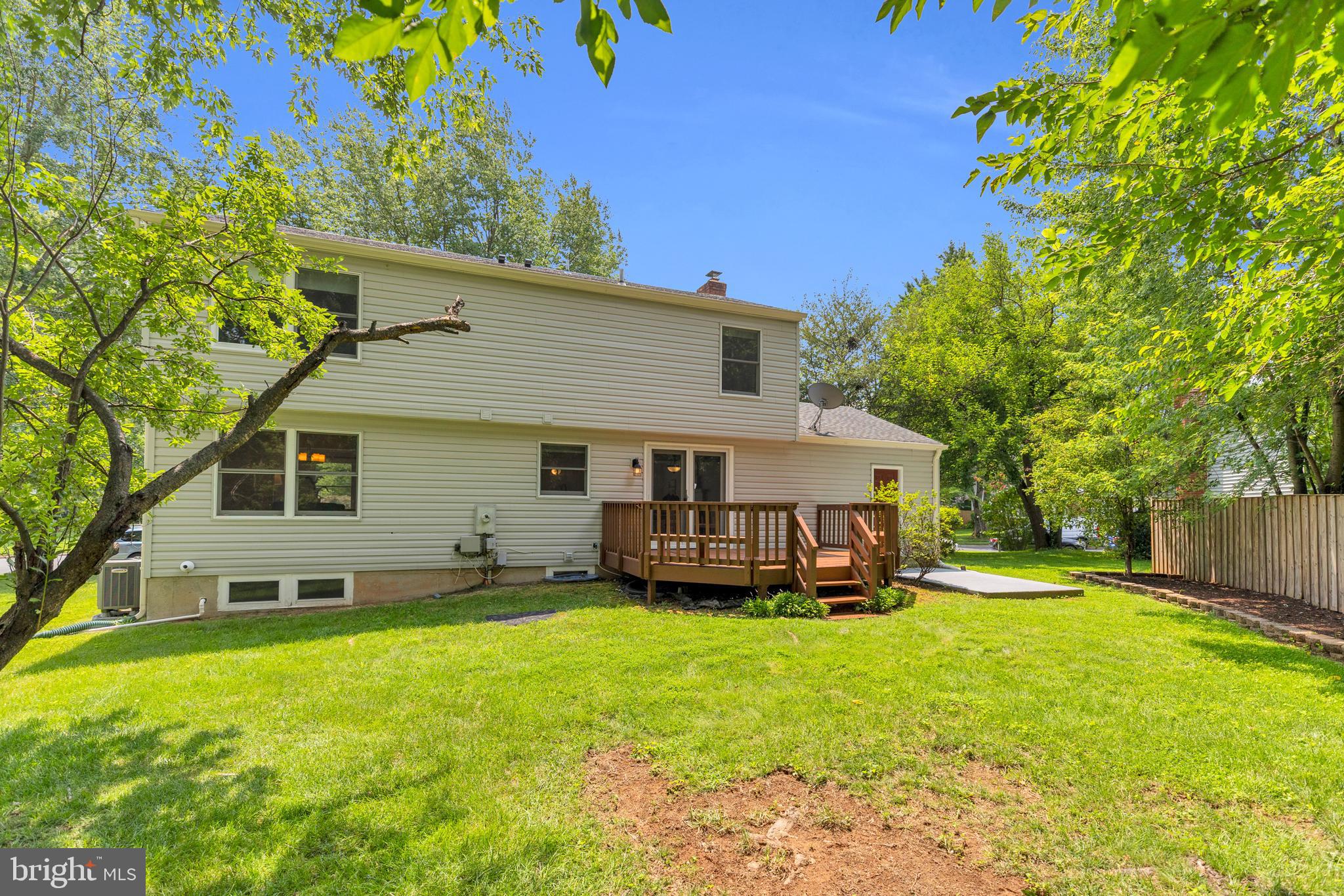 FOX MILL ESTATES - Residential