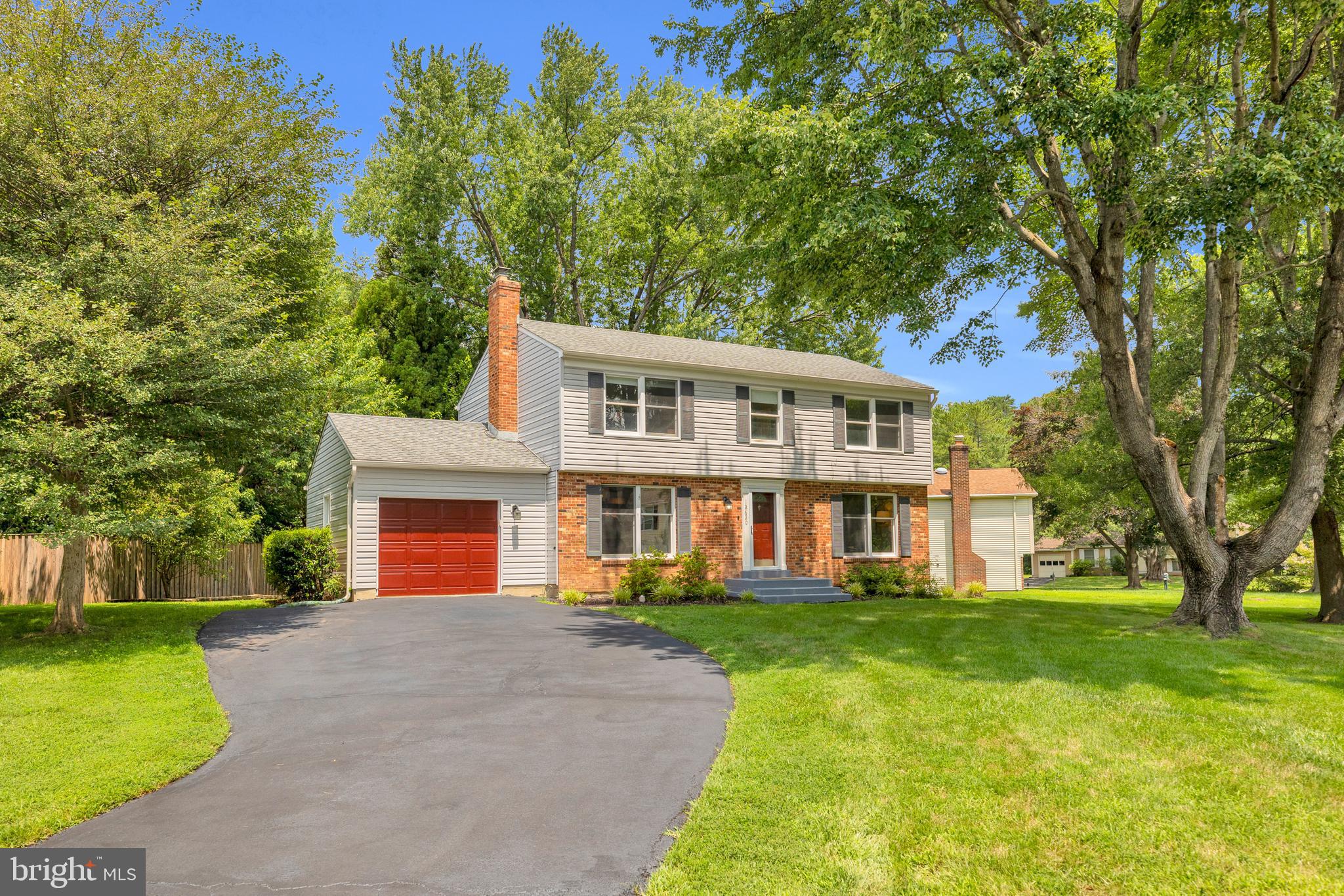FOX MILL ESTATES - Residential