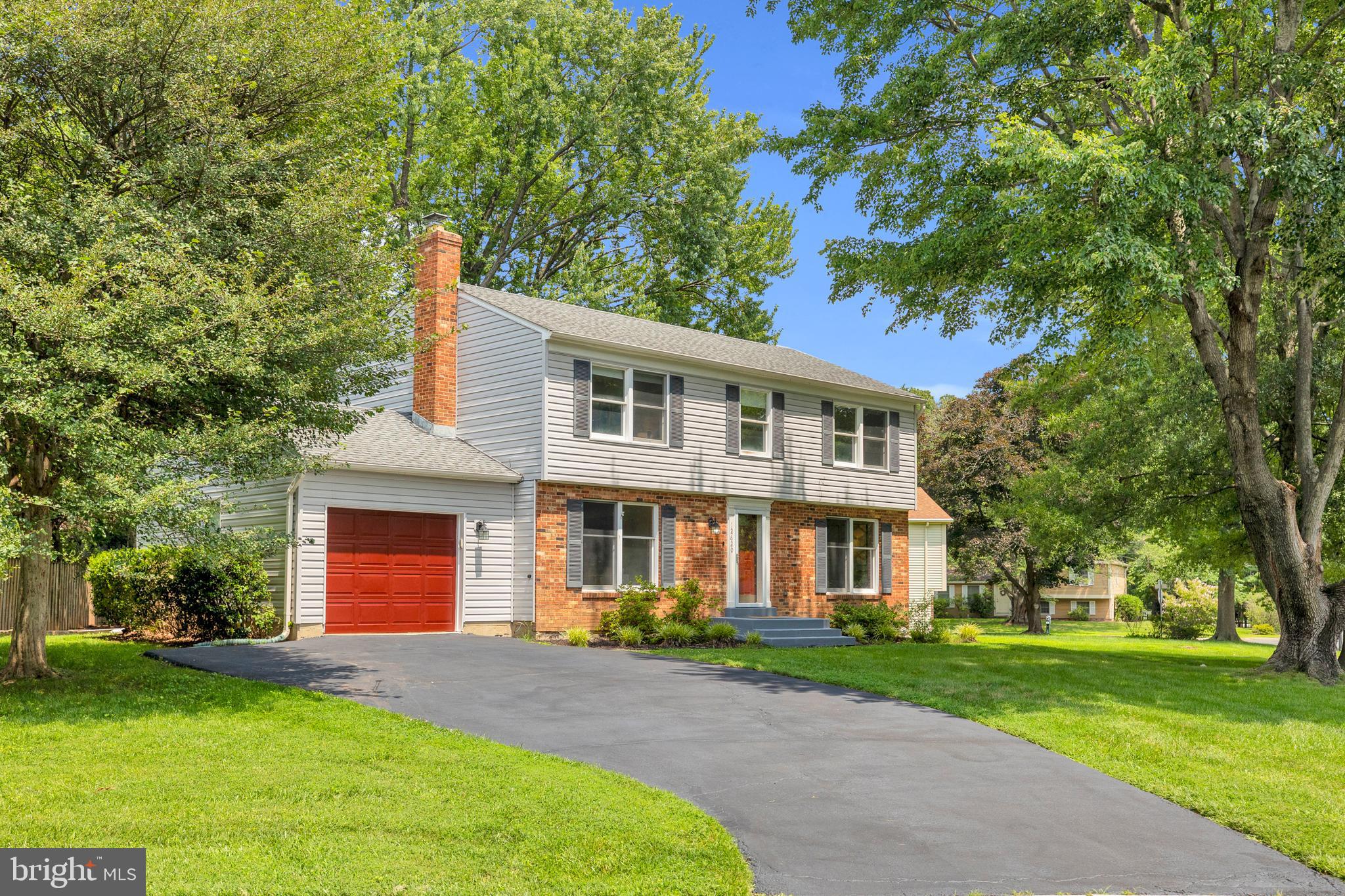 FOX MILL ESTATES - Residential