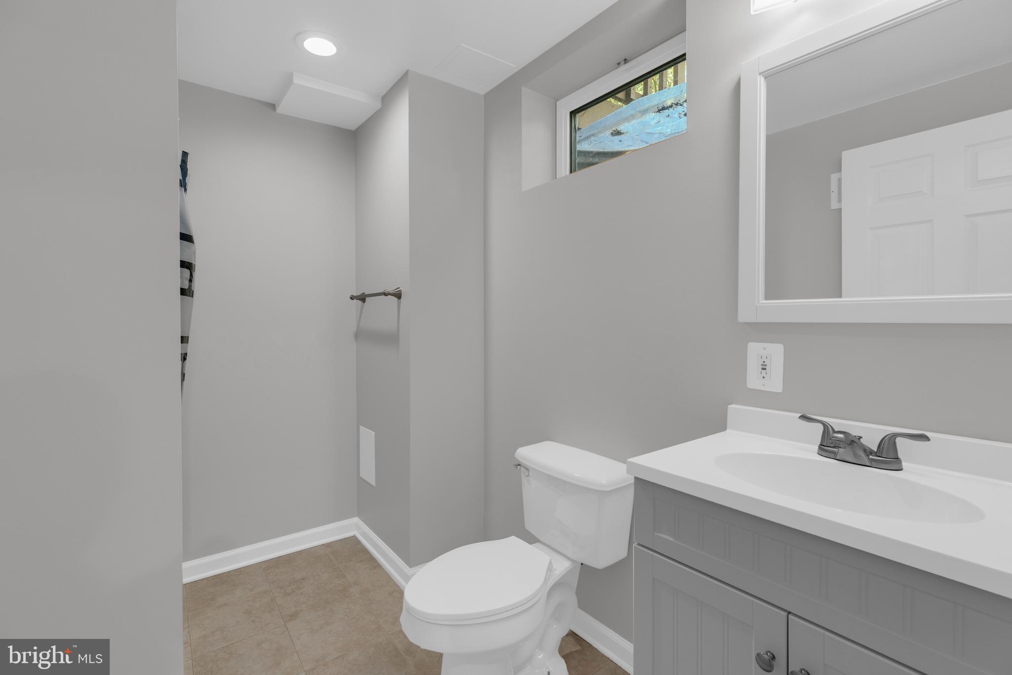 FOX MILL ESTATES - Residential