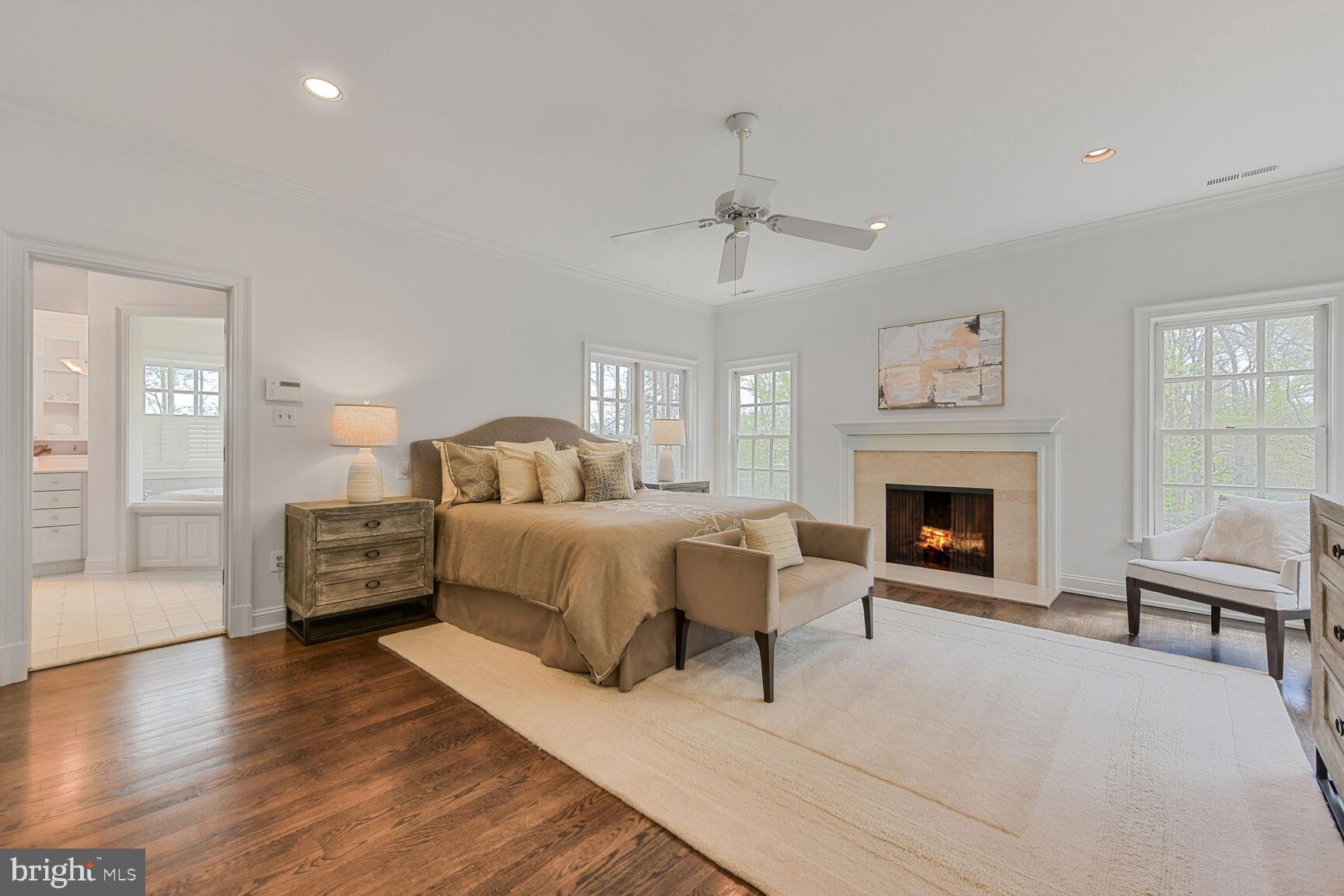 CREWS WOODS - Residential