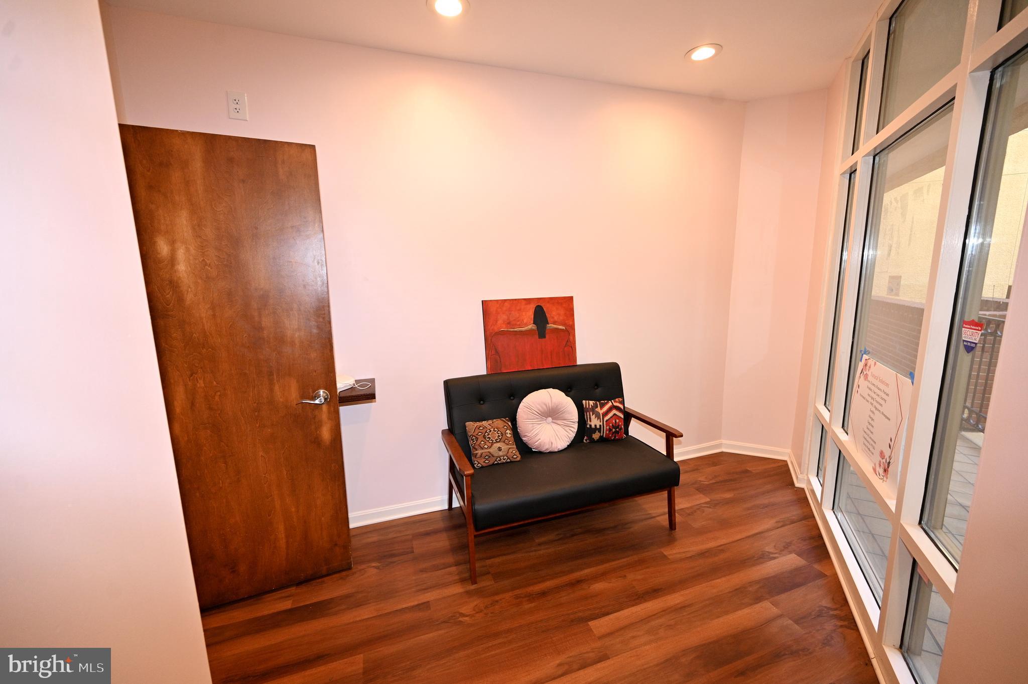 FEDERAL HILL HISTORIC DISTRICT - Commercial Sale