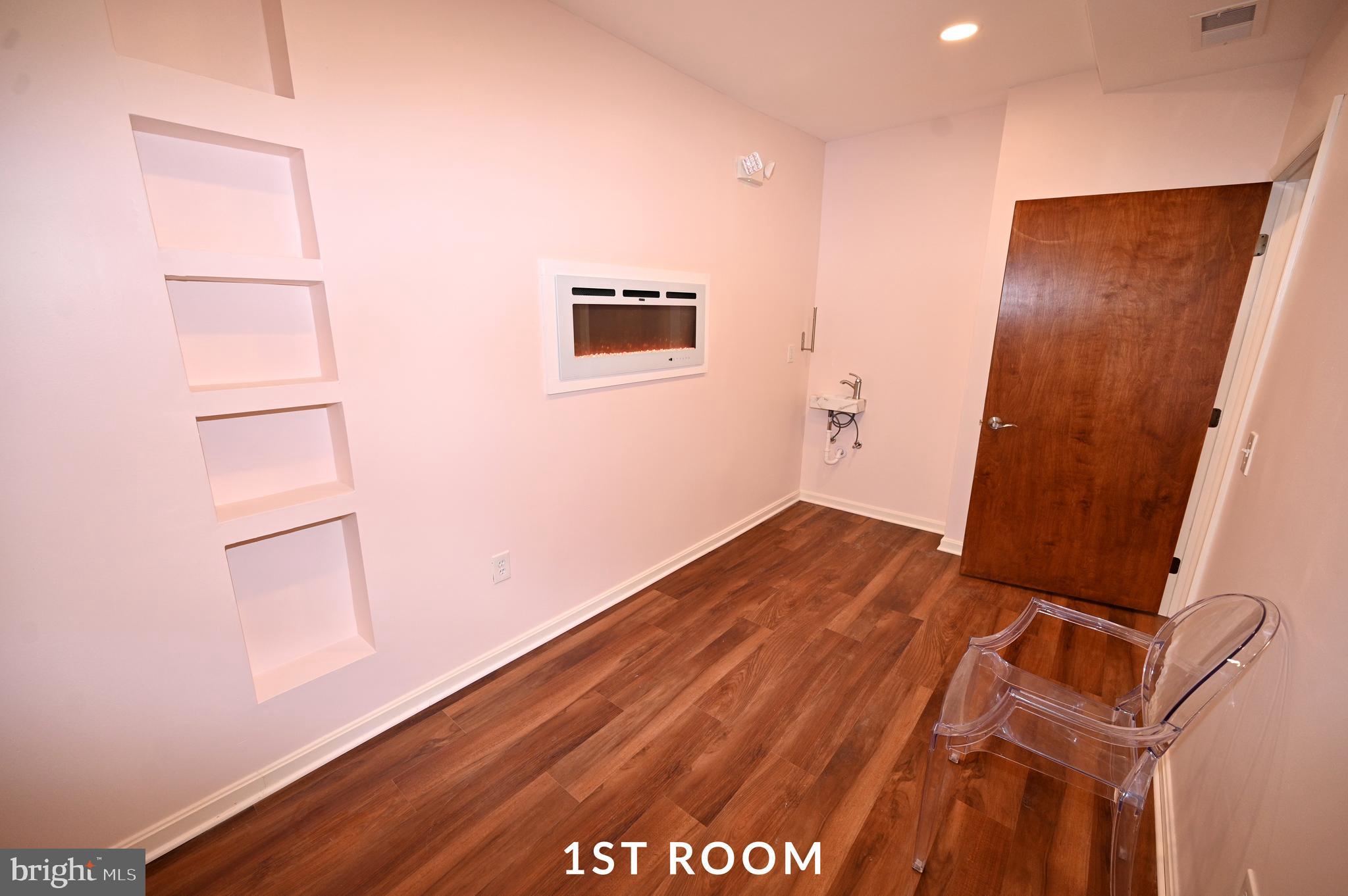 FEDERAL HILL HISTORIC DISTRICT - Commercial Sale