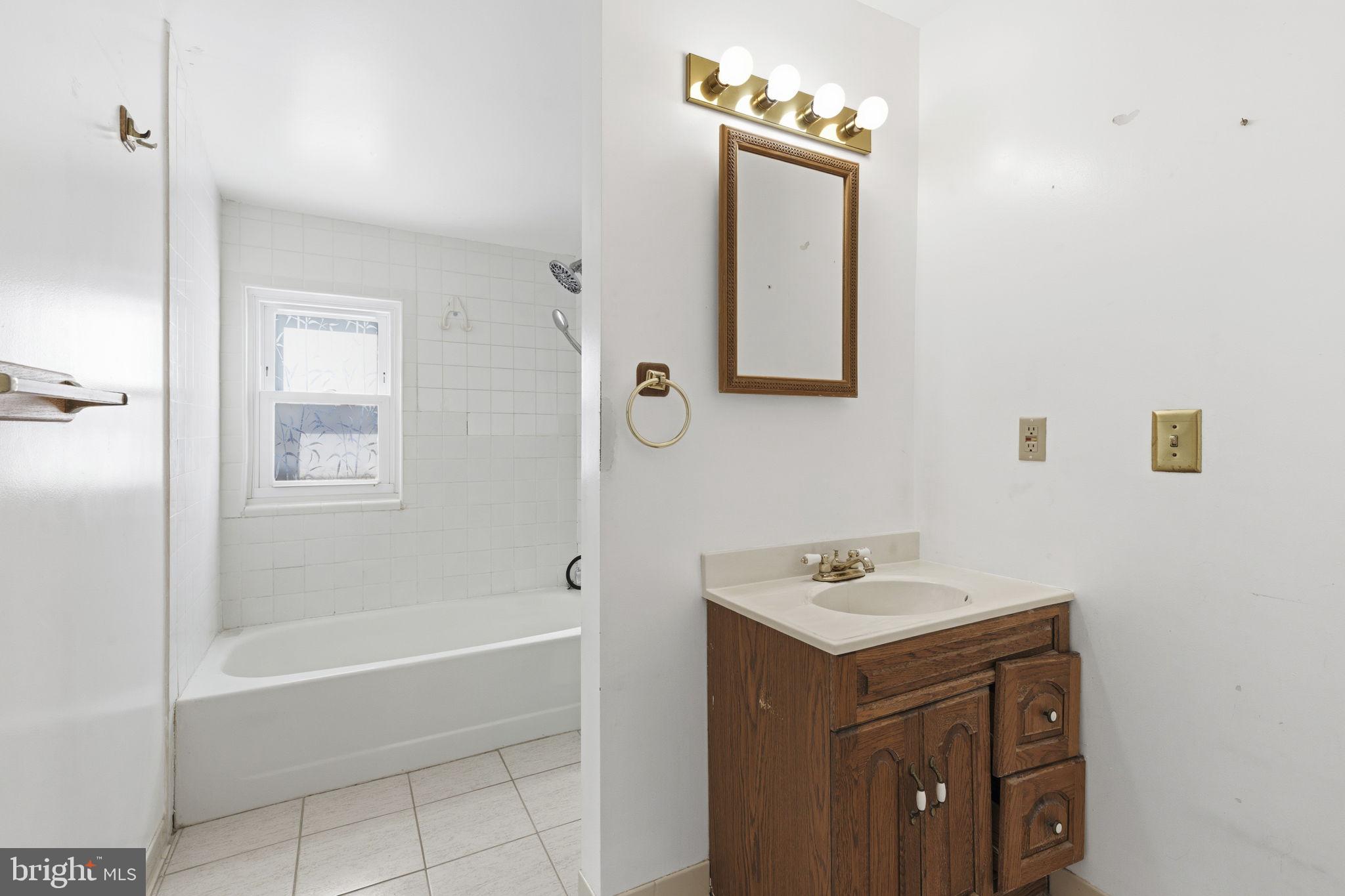 HILLTOP ACRES - Residential