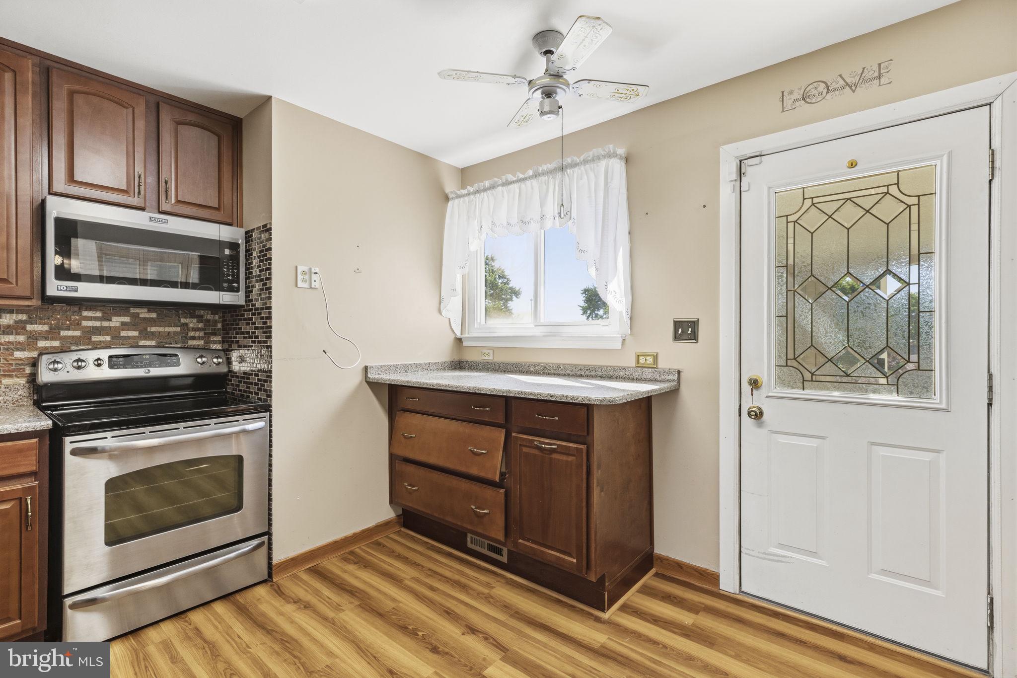HILLTOP ACRES - Residential