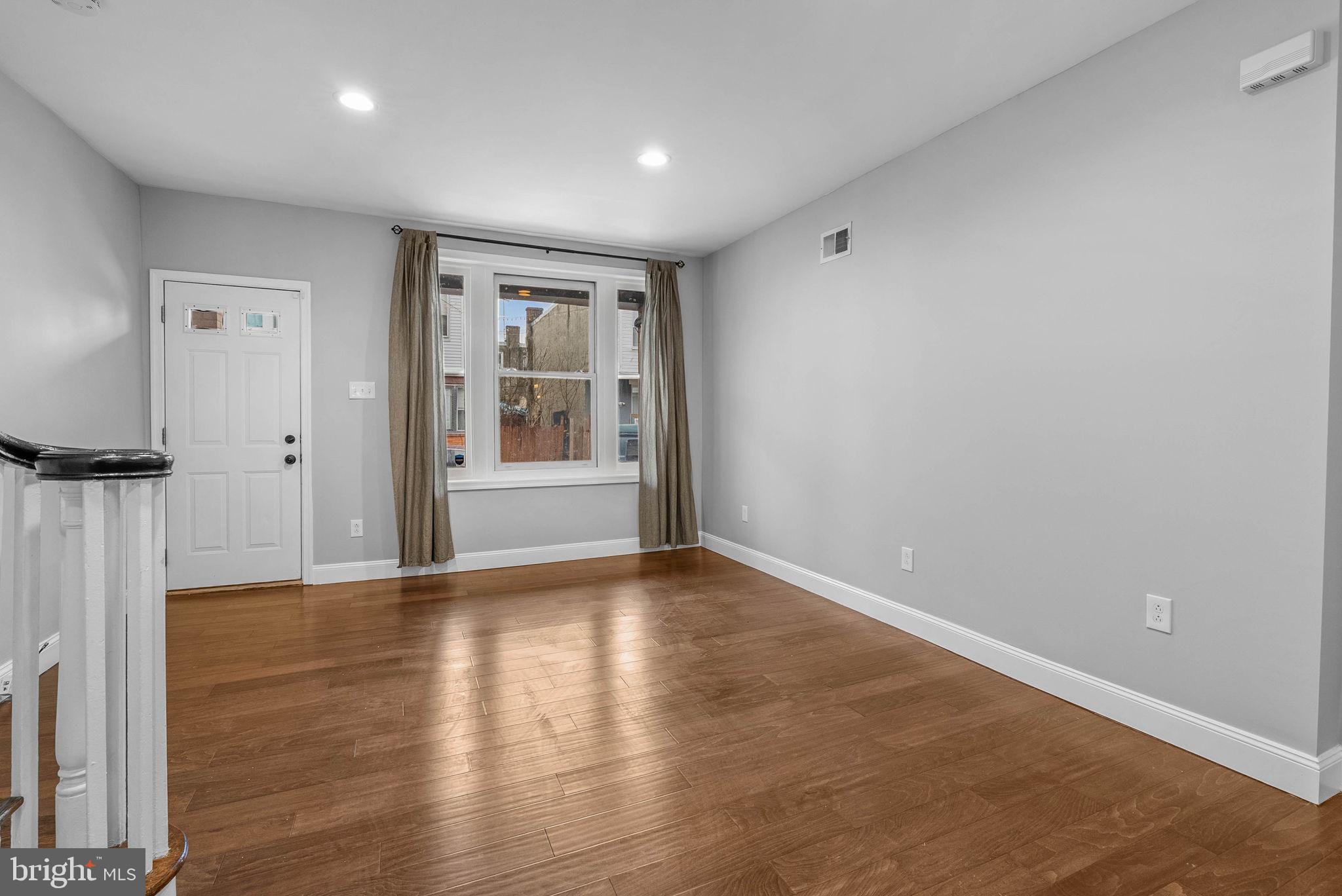 GRAYS FERRY - Residential