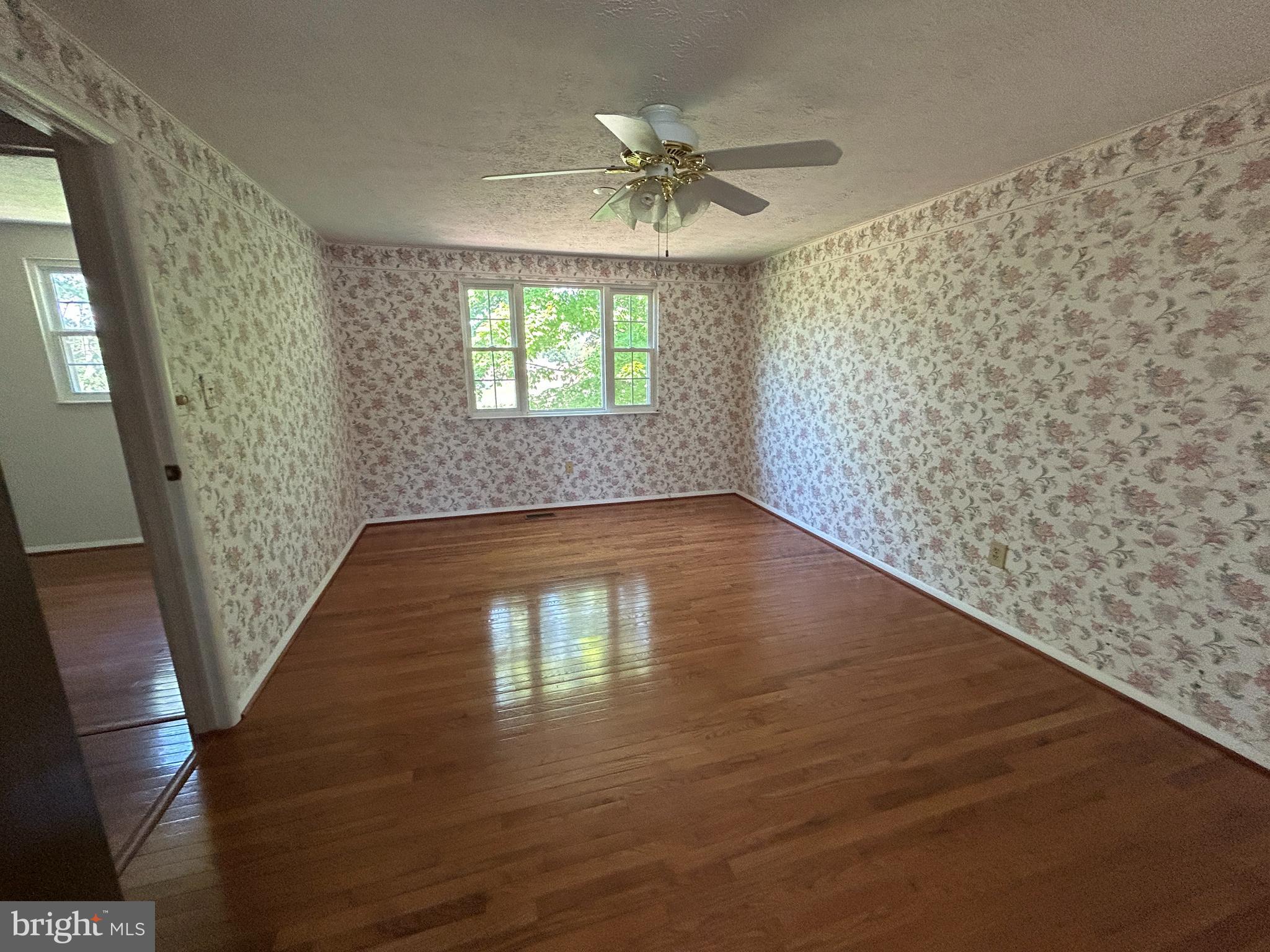 AMBER MEADOWS - Residential