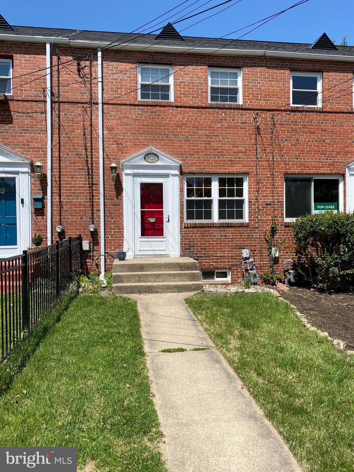 ST ELMO - Residential Lease