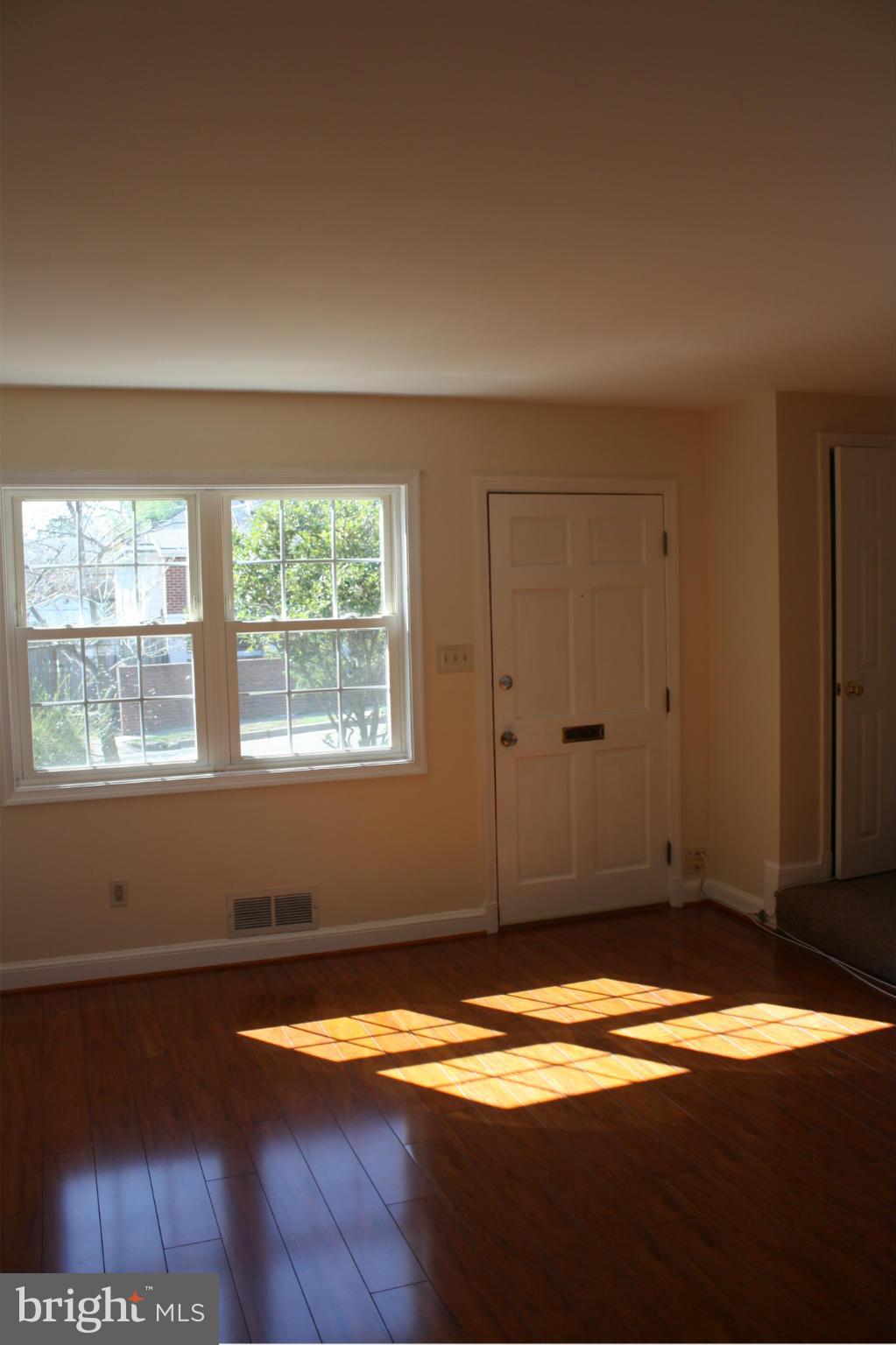 ST ELMO - Residential Lease