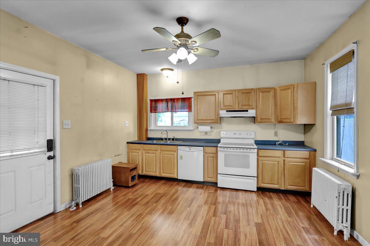 WEST HILLS - Residential