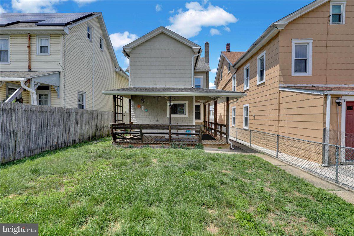 WEST HILLS - Residential