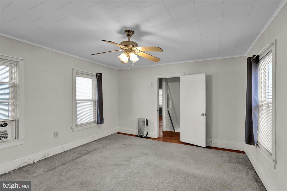 WEST HILLS - Residential