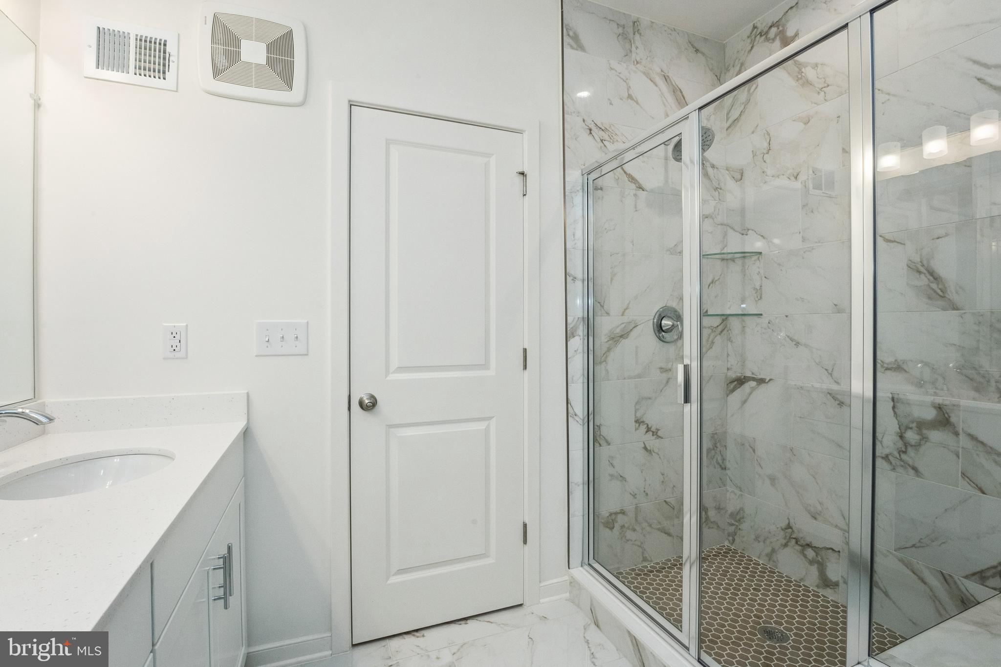 REGAL CHASE - Residential Lease