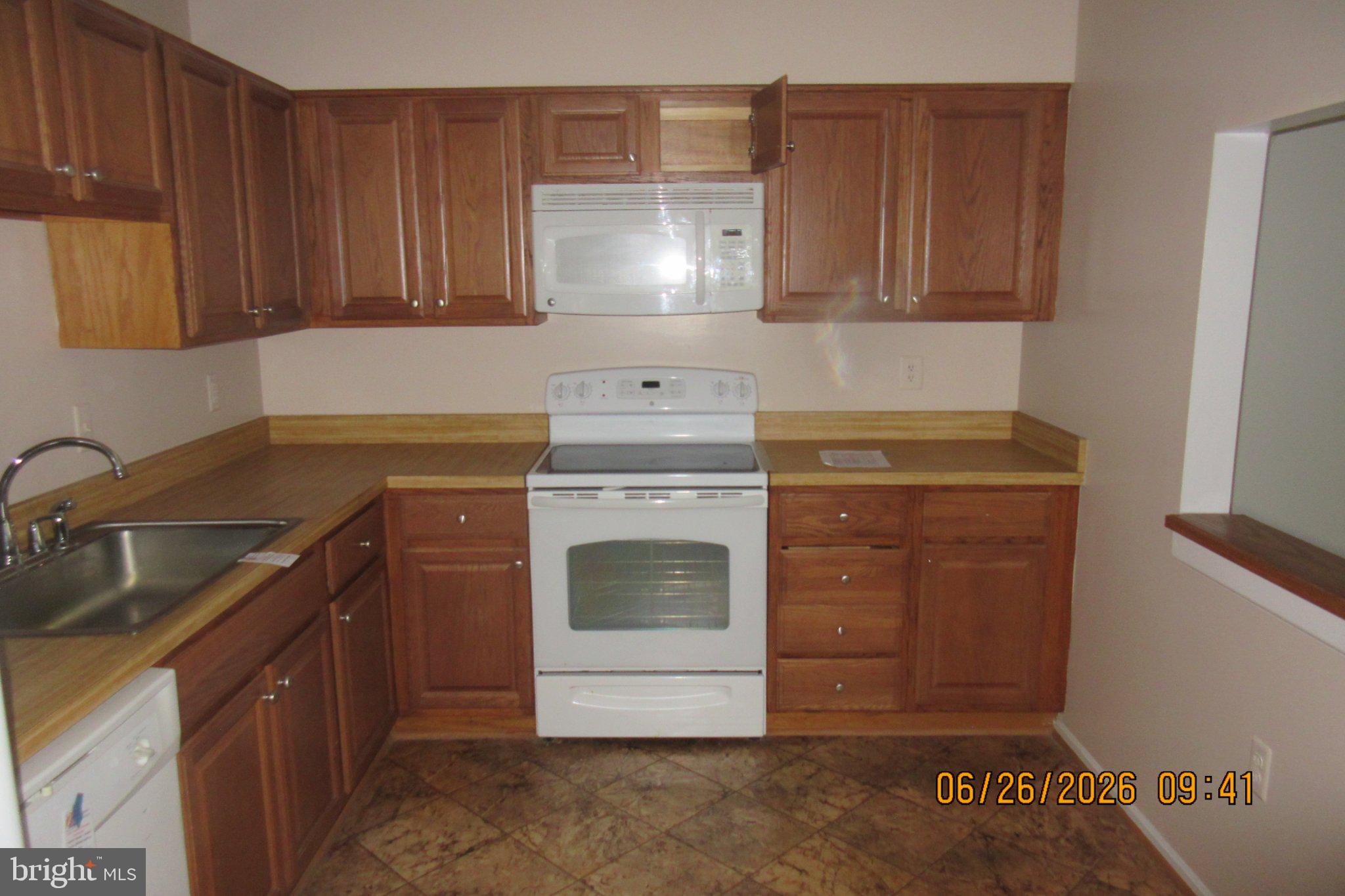 FAIRWAYS NORTH - Residential