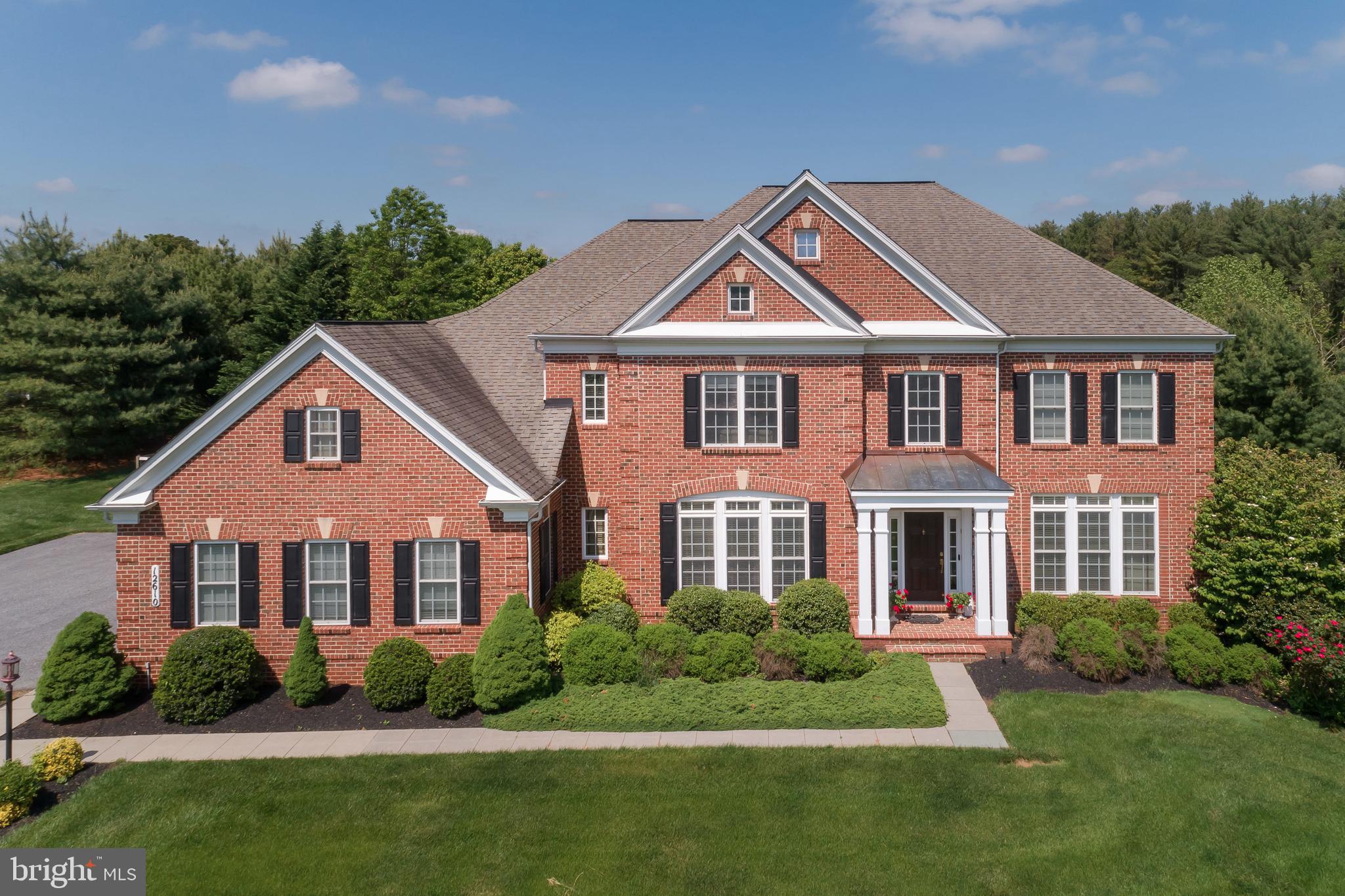 LONG FARM - Residential