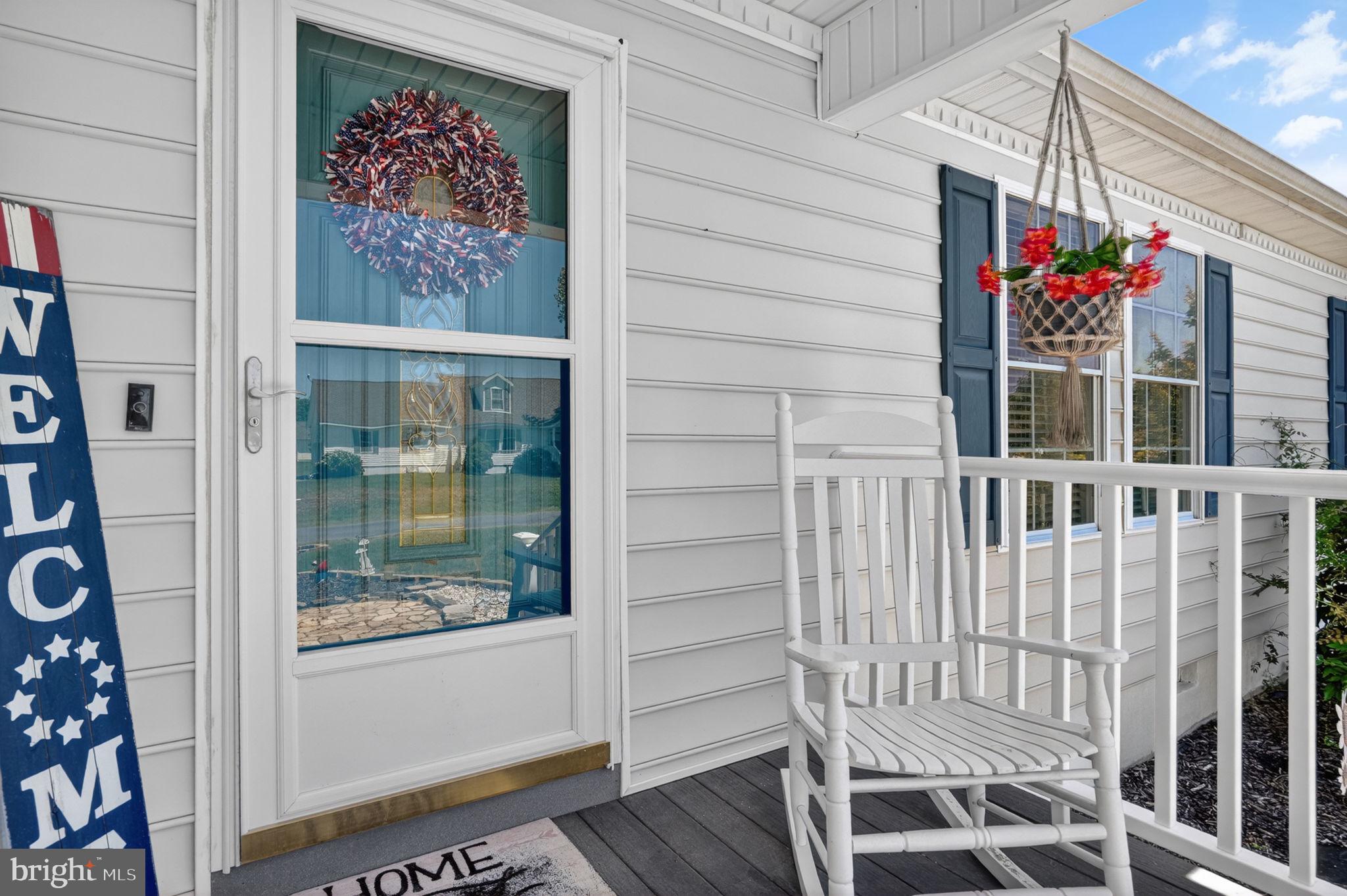CAPTAIN'S COVE - Residential