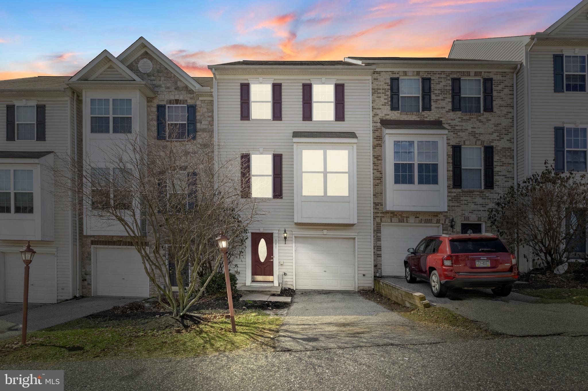 IVY RIDGE - Residential