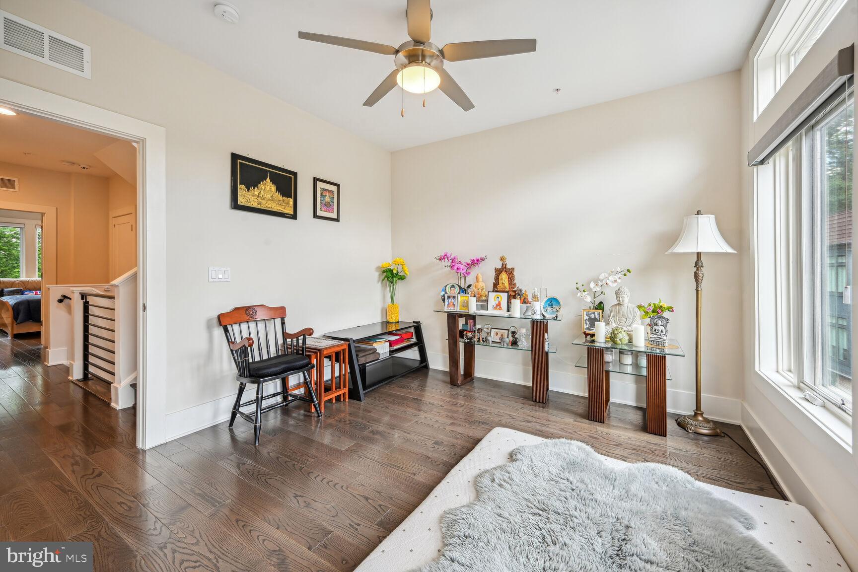 GROSVENOR HEIGHTS - Residential