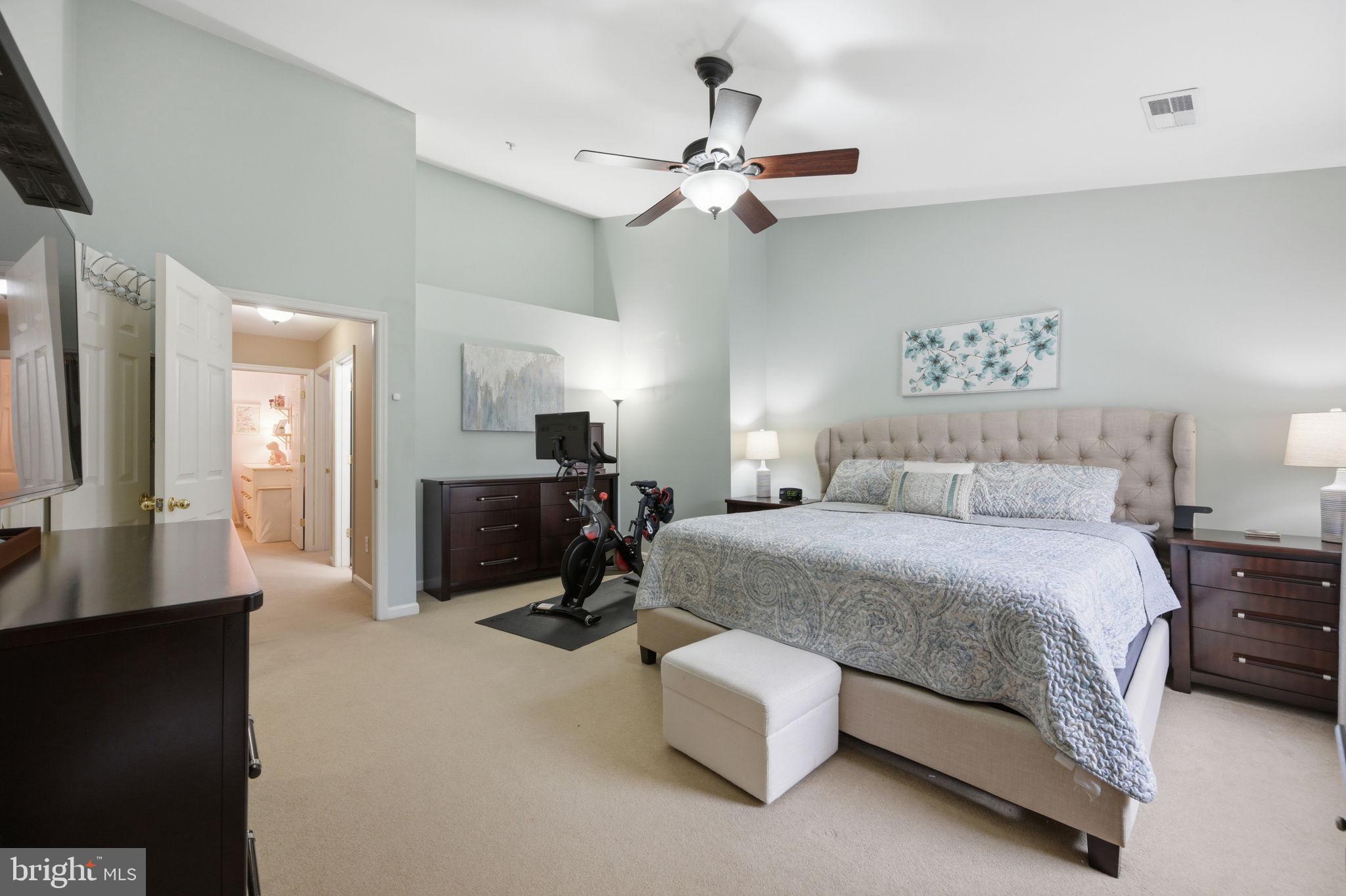 SEVEN OAKS - Residential