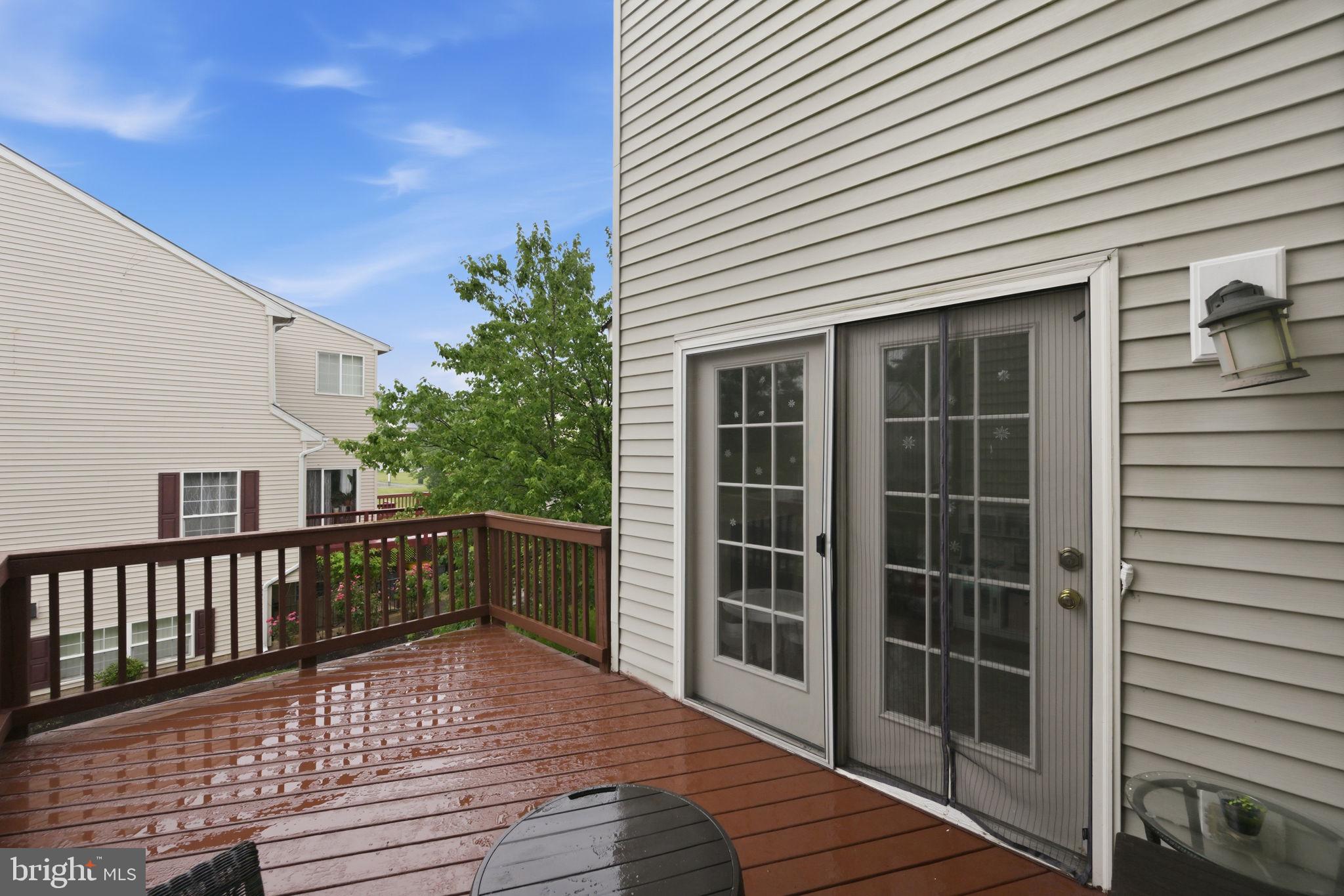 SEVEN OAKS - Residential