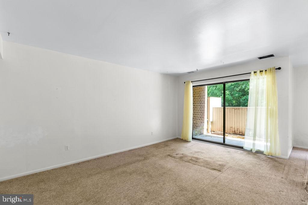 TREOVER CONDOMINIUM - Residential